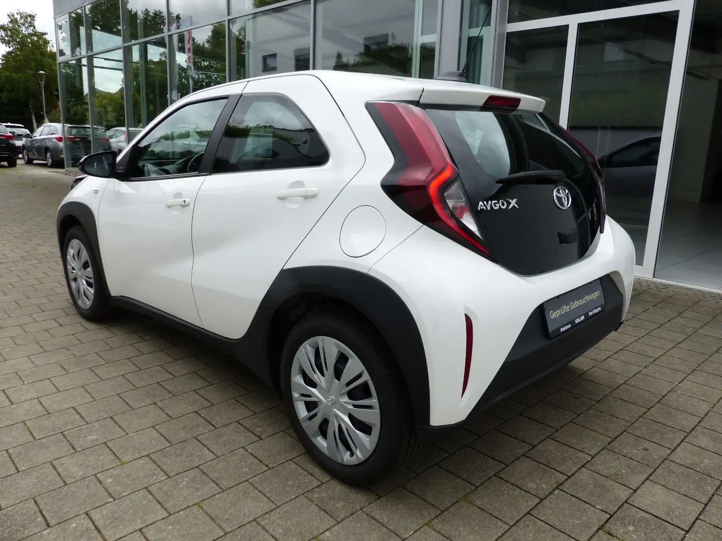 Toyota Aygo X 1.0 VVT-i Play Kamera CarPlay Tempomat Weiß - 2