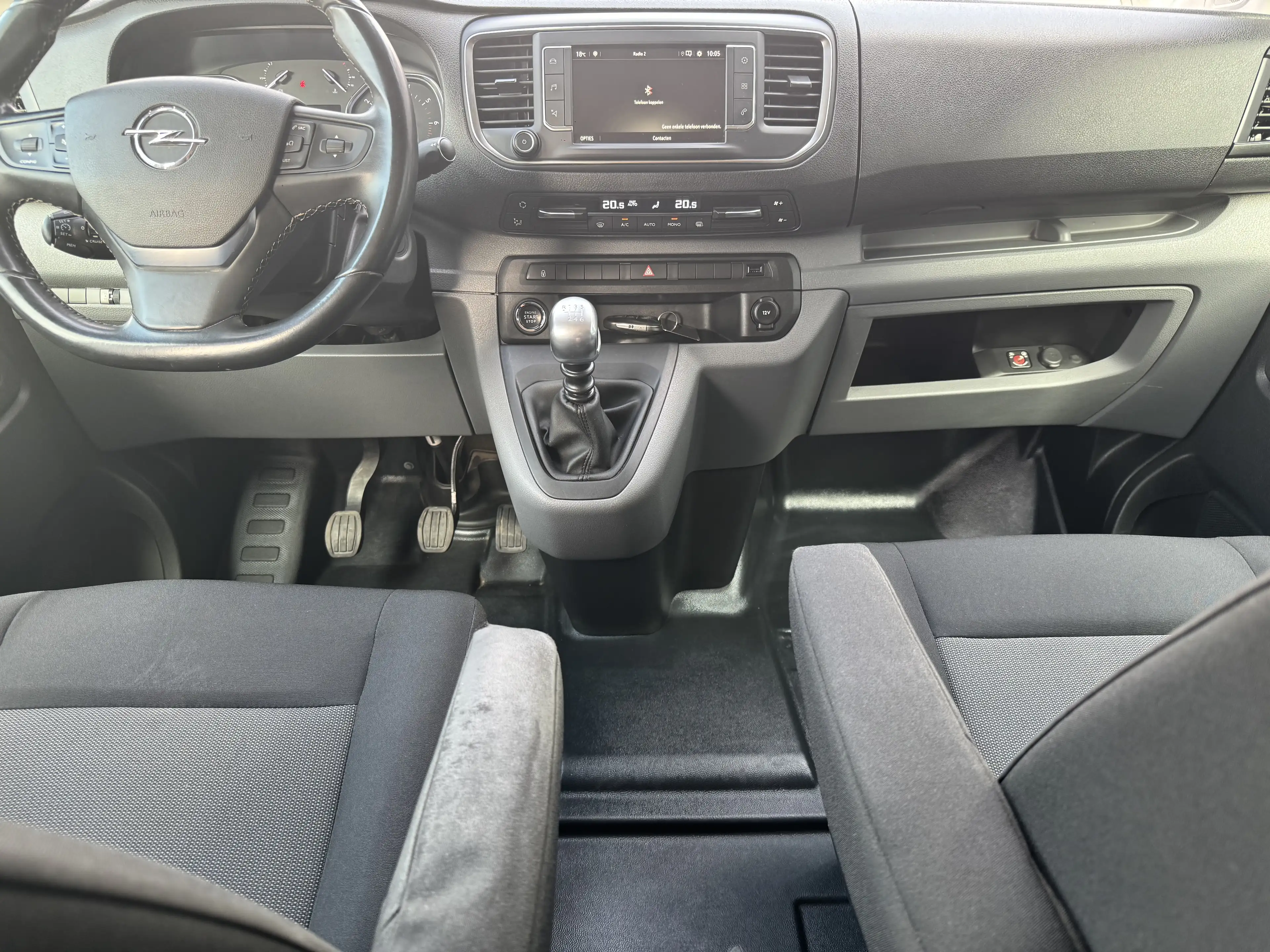 Opel Vivaro C Dubbele cabine 2.0D 2 schuifdeuren — photo 9