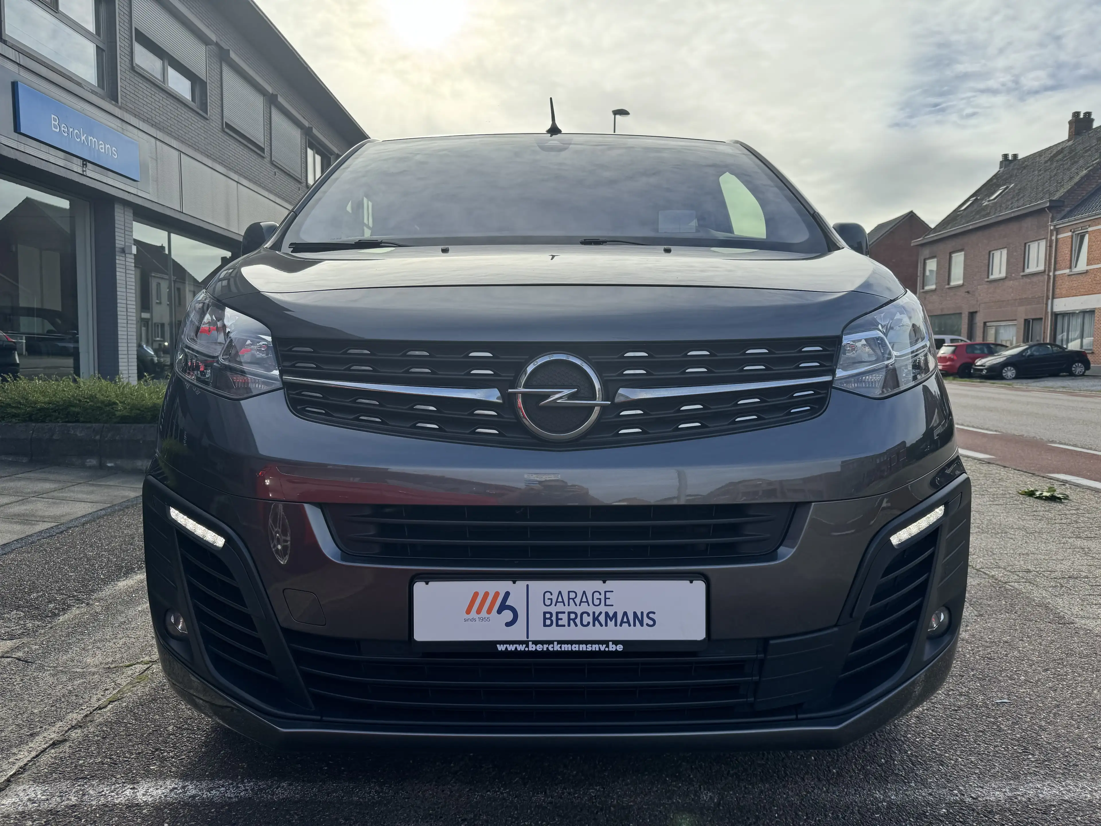 Opel Vivaro C Dubbele cabine 2.0D 2 schuifdeuren — photo 2