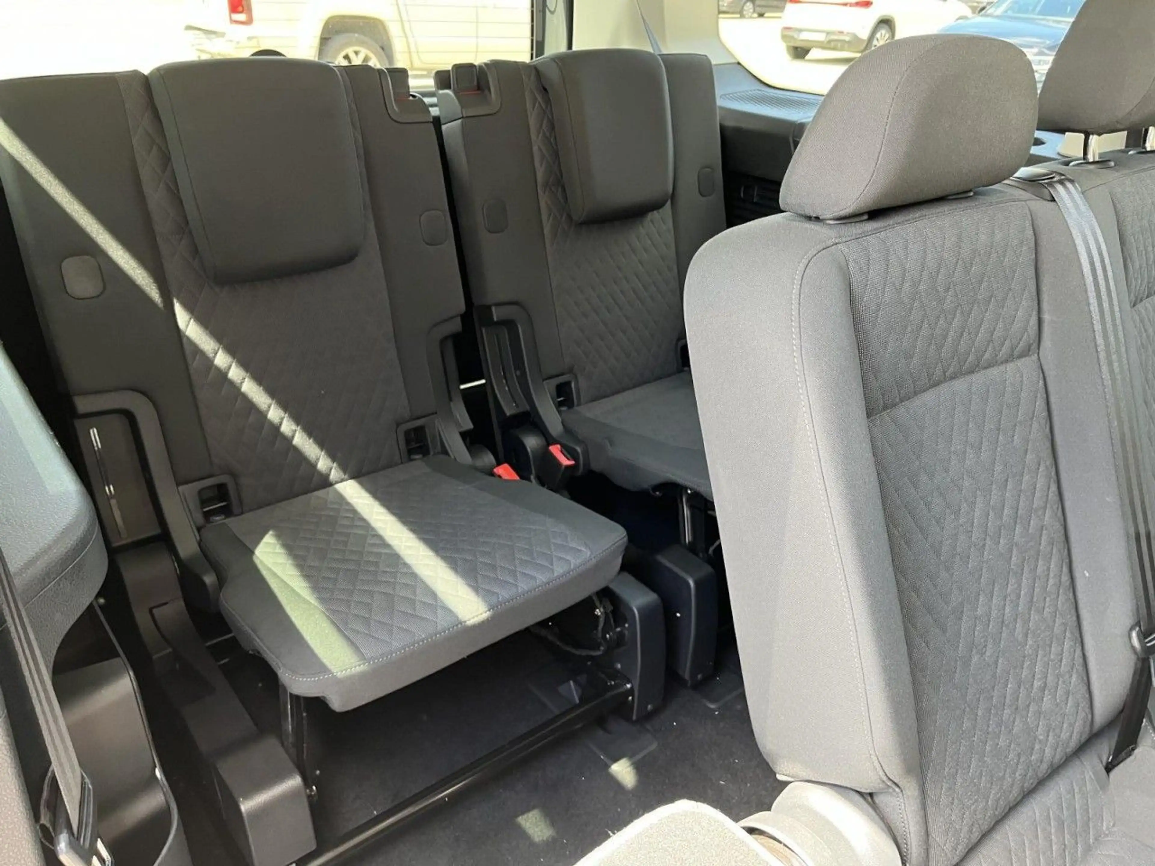 Volkswagen Caddy Life 7-Sitzer 2,0 TDI Life (Navi+Sitz — photo 12