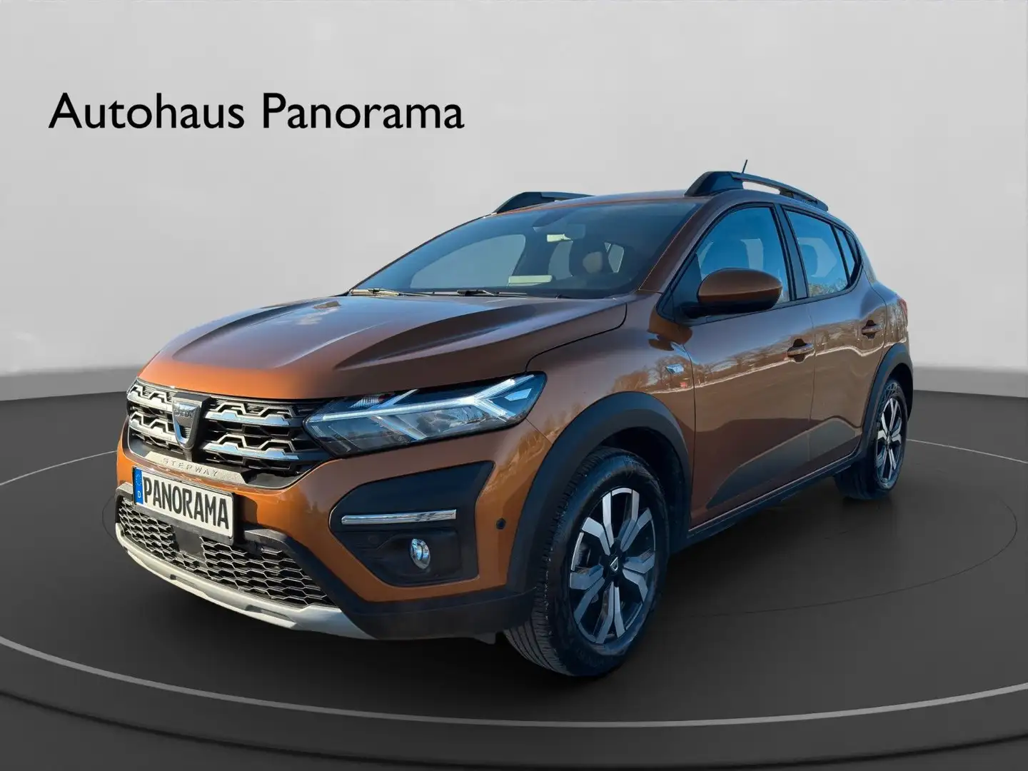 Dacia Sandero III Stepway Comfort LED/Navi/Kamera Portocaliu - 1