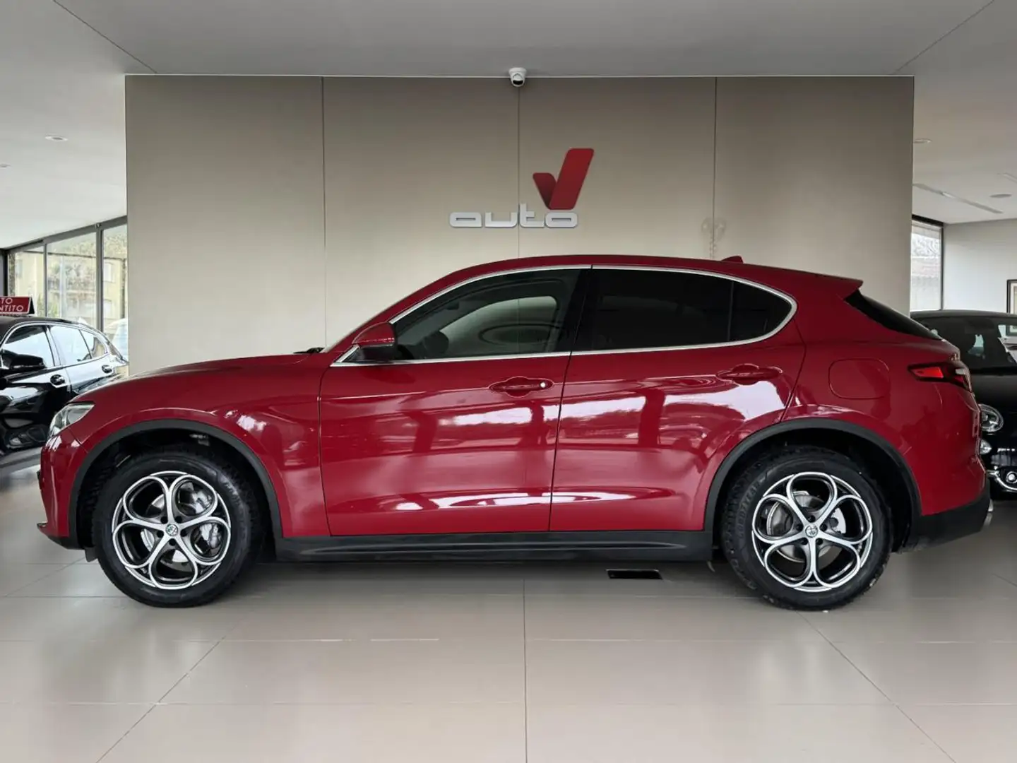 Alfa Romeo Stelvio 2.2 Turbodiesel 210 CV AT8 Q4 Executive Rosso - 1