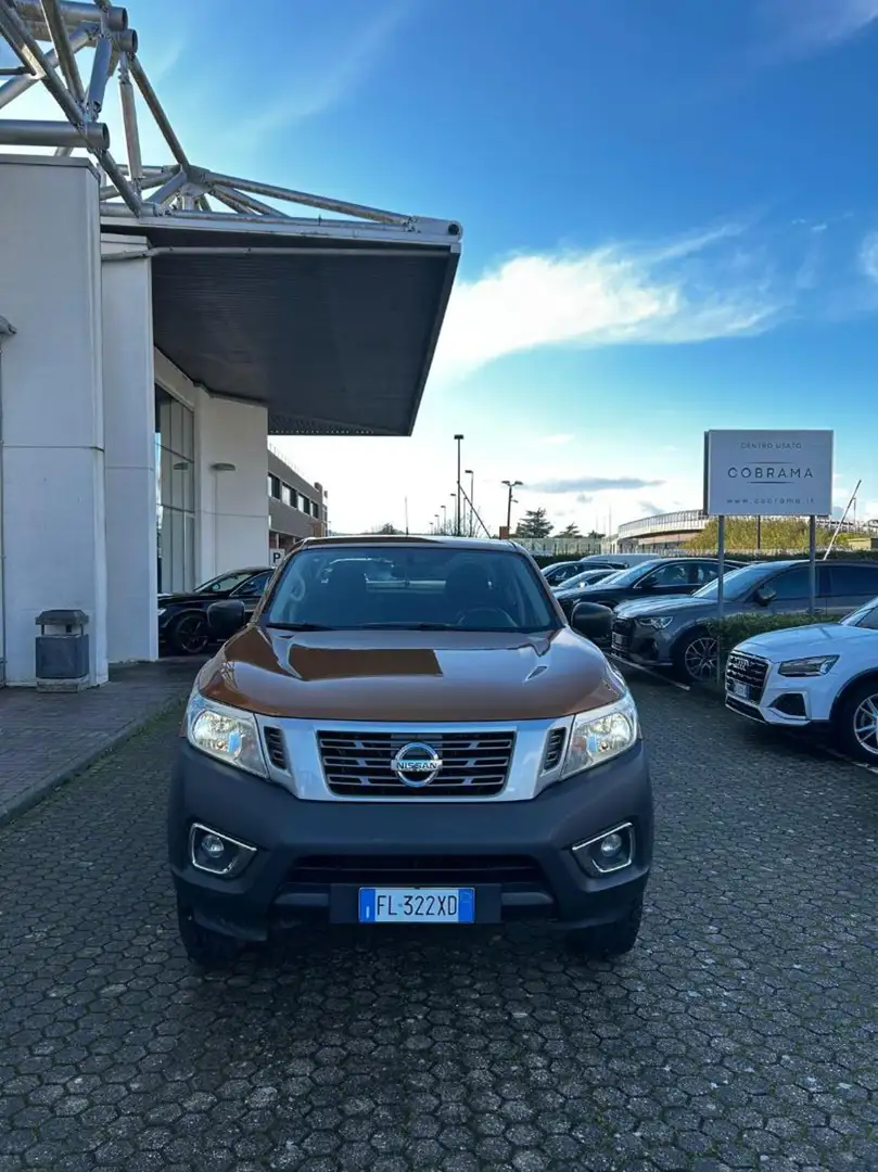 Nissan Navara 2.3 dCi 4WD Double Cab AUTOCARRO I.C Orange - 1