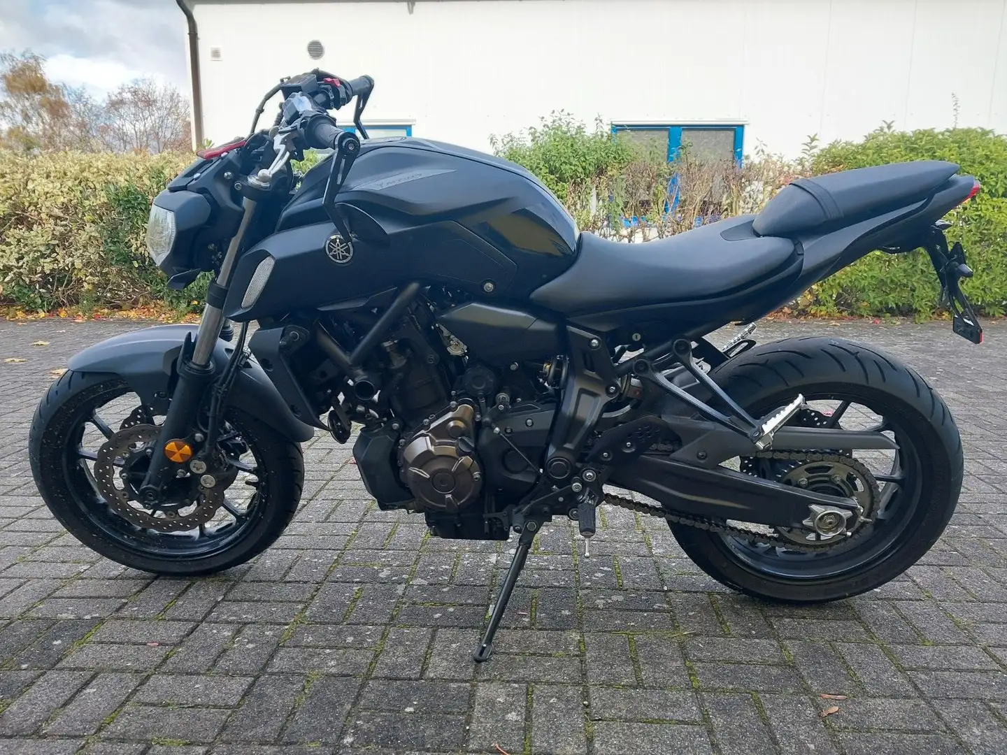 Yamaha MT-07 Fekete - 2