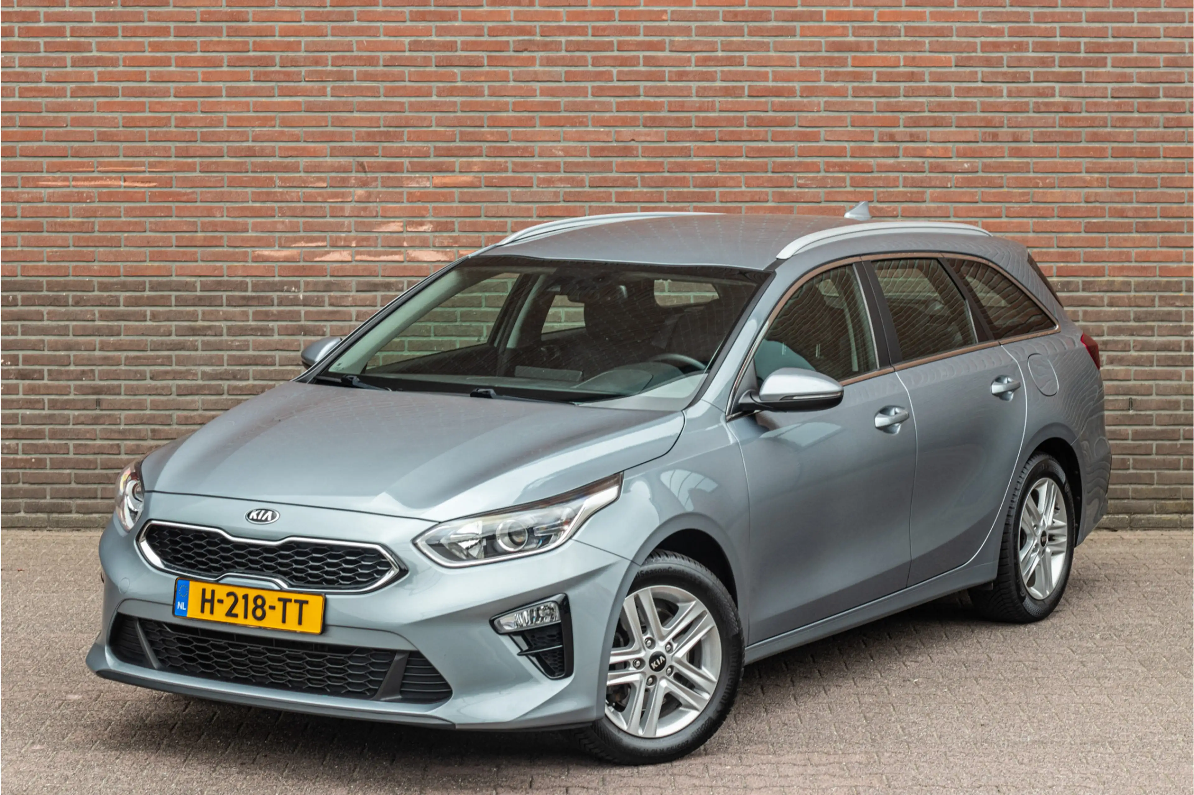 Kia Ceed / cee'd 1.0 T-GDi DynamicLine, Origineel NL, Camera, Carpl — photo 29