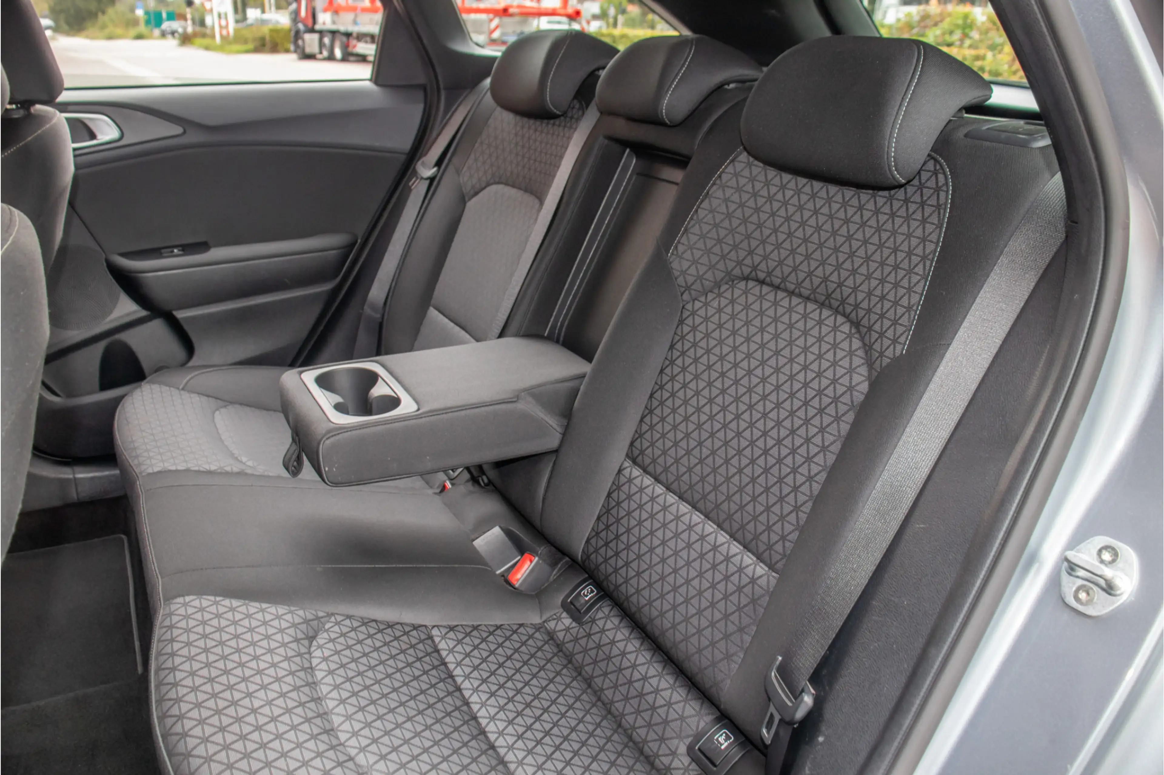 Kia Ceed / cee'd 1.0 T-GDi DynamicLine, Origineel NL, Camera, Carpl — photo 10