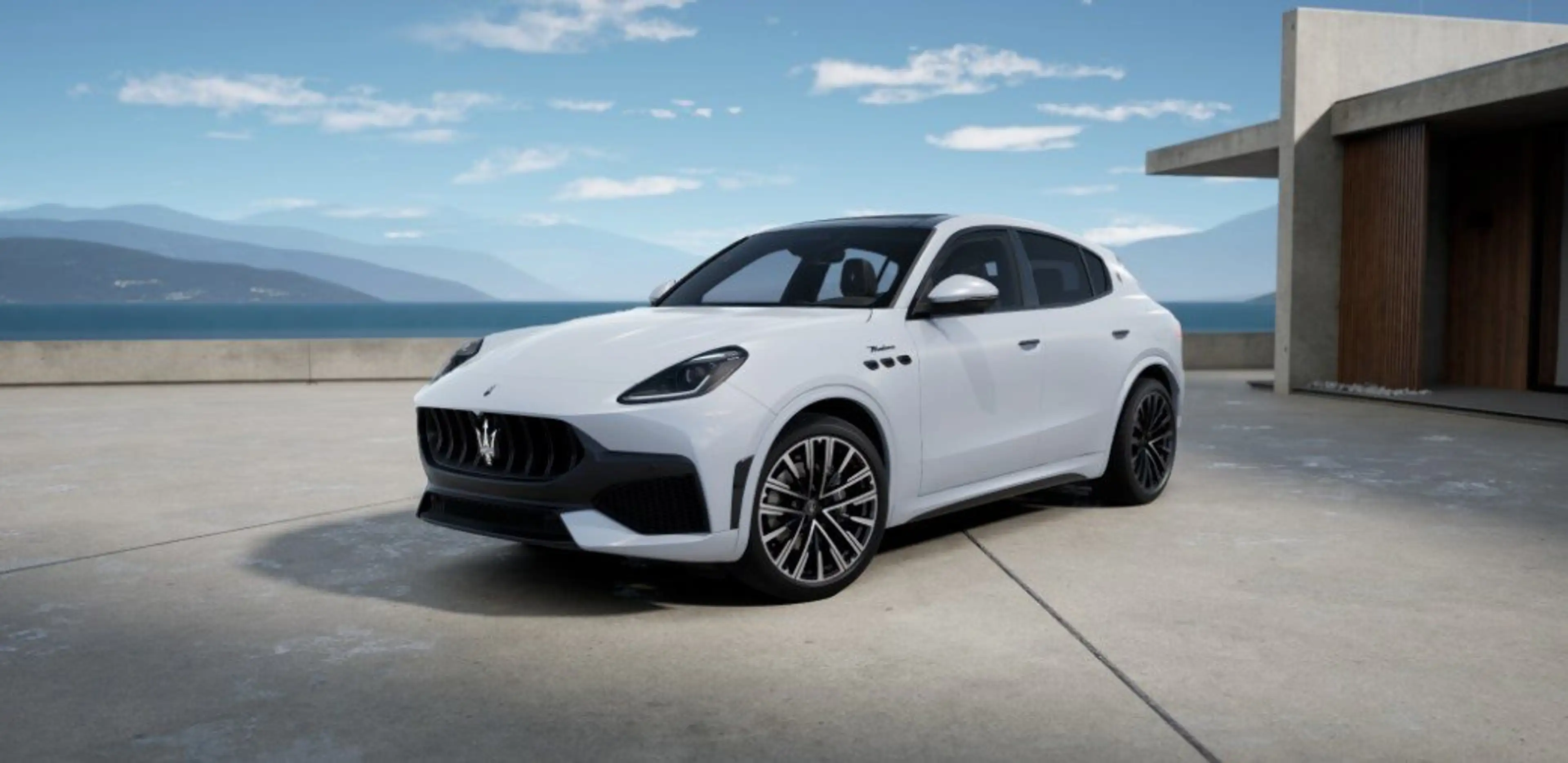 Maserati Grecale Modena V6 NEW MY27 PANO + ALCANTARA LENKRAD