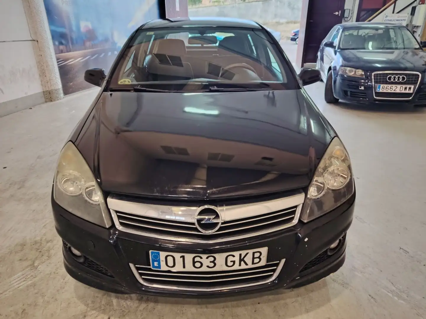Opel Astra 1.9CDTi Sport Negro - 2