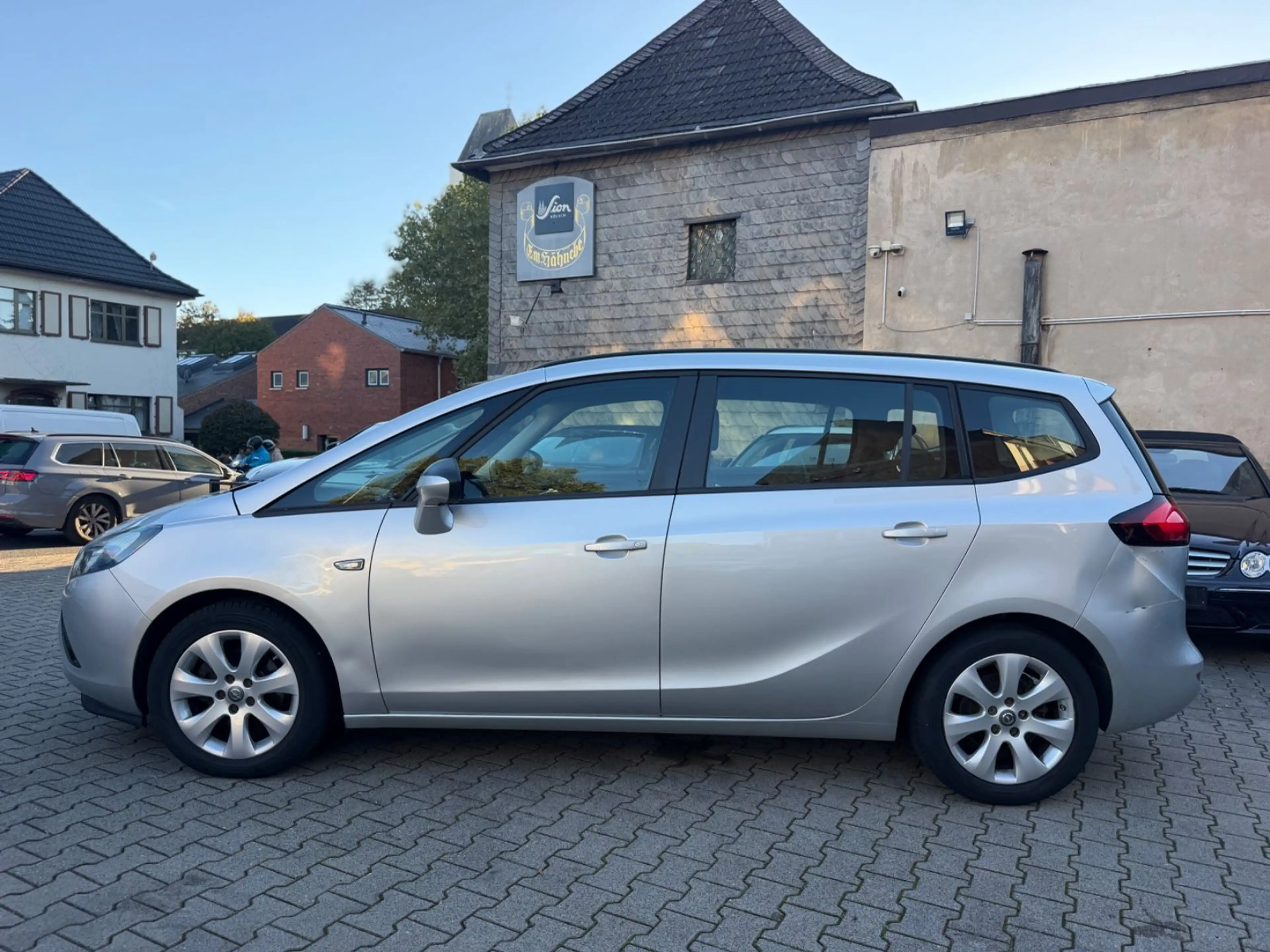 Opel Zafira C Tourer Edition*NAVI*PDC*TÜV*8-FACH* — photo 6