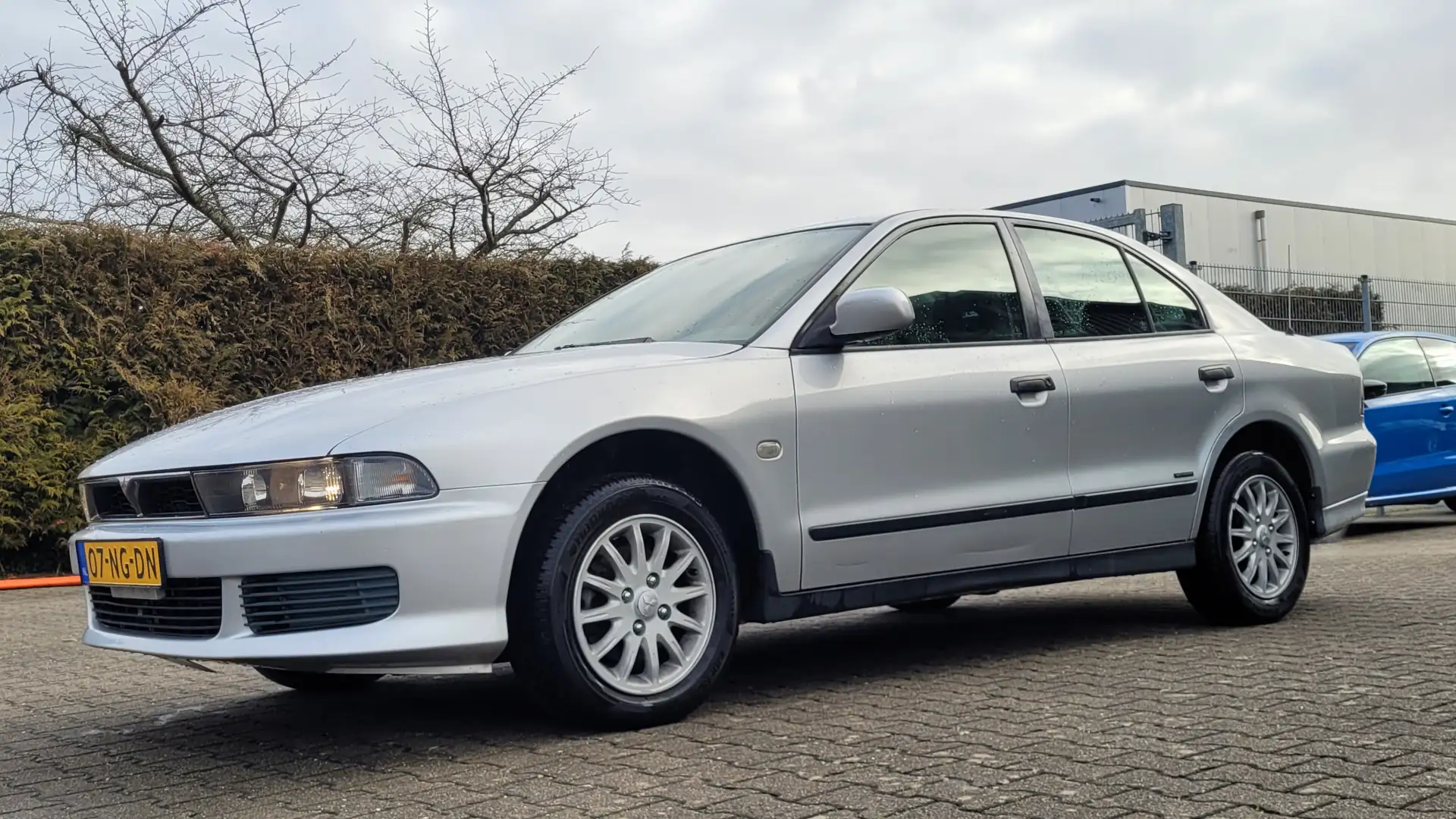 Mitsubishi Galant 2.0 Comfort Airco Cruise controle Grau - 2