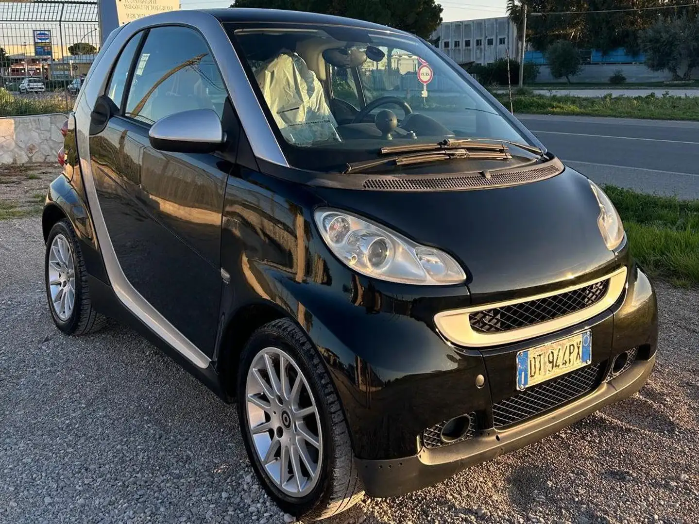 smart forTwo Fortwo 1.0 Coupe Limited Černá - 1