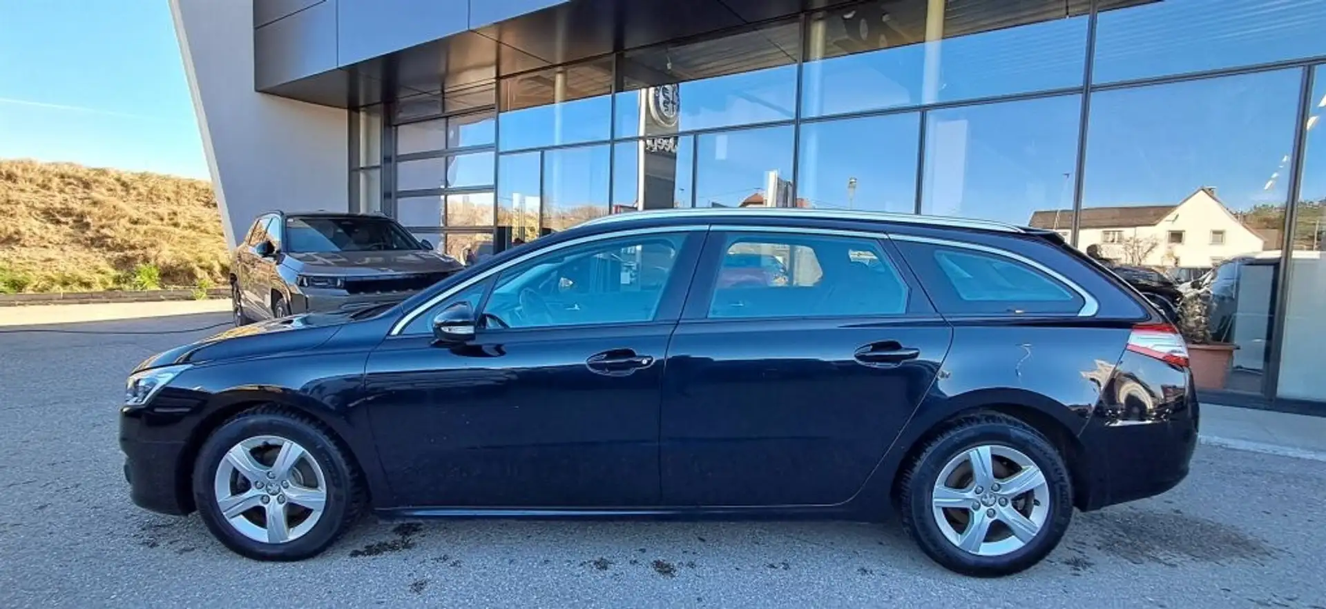 Peugeot 508 SW 1,6 BlueHDI 120 S&S EAT6 Active Schwarz - 2