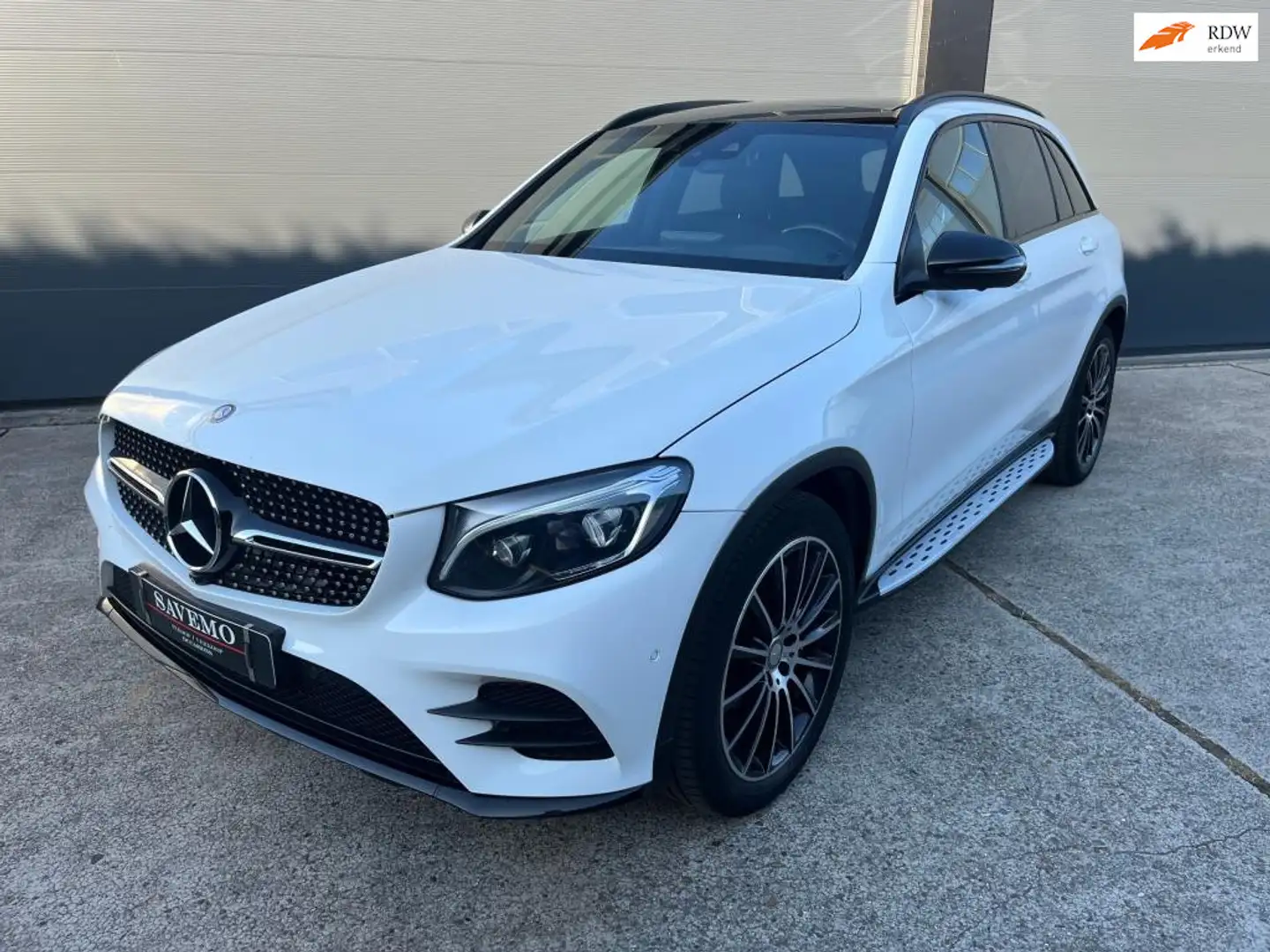 Mercedes-Benz GLC 250 4MATIC Edition 1 / Panoramdak / Head-up / Stoelkoe Wit - 1