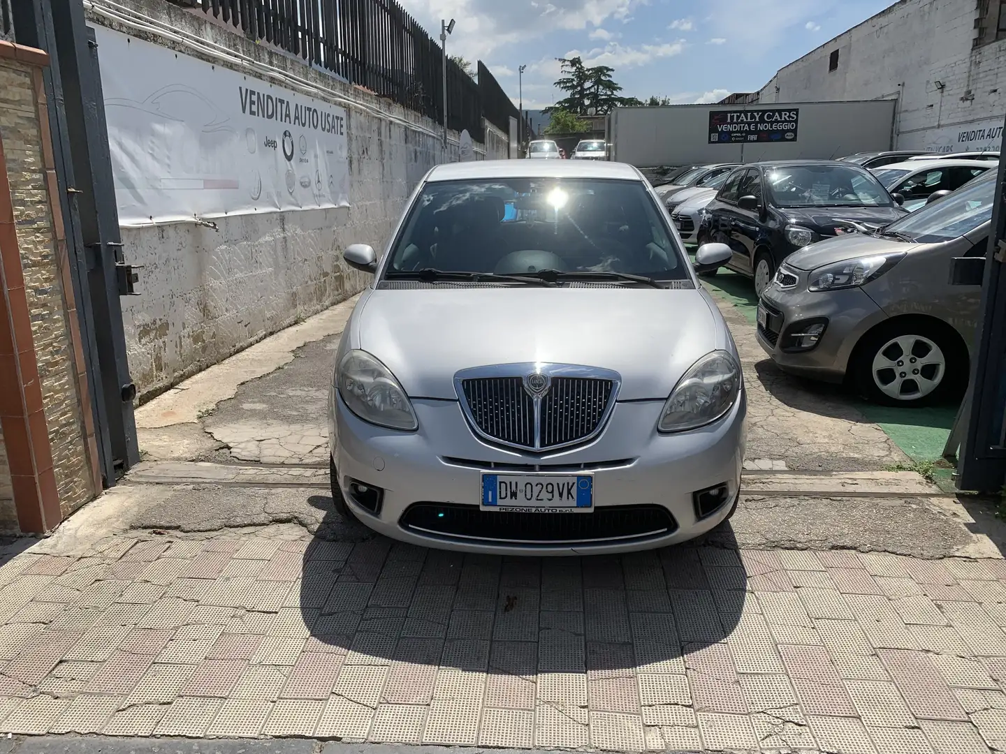 Lancia Ypsilon 1.4 8v Argento ecochic Gpl - 1