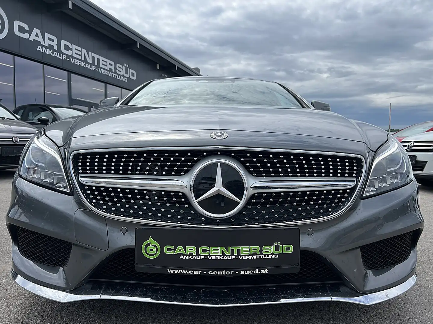 Mercedes-Benz CLS 350 d 4MATIC Shooting Brake Aut. Grau - 2