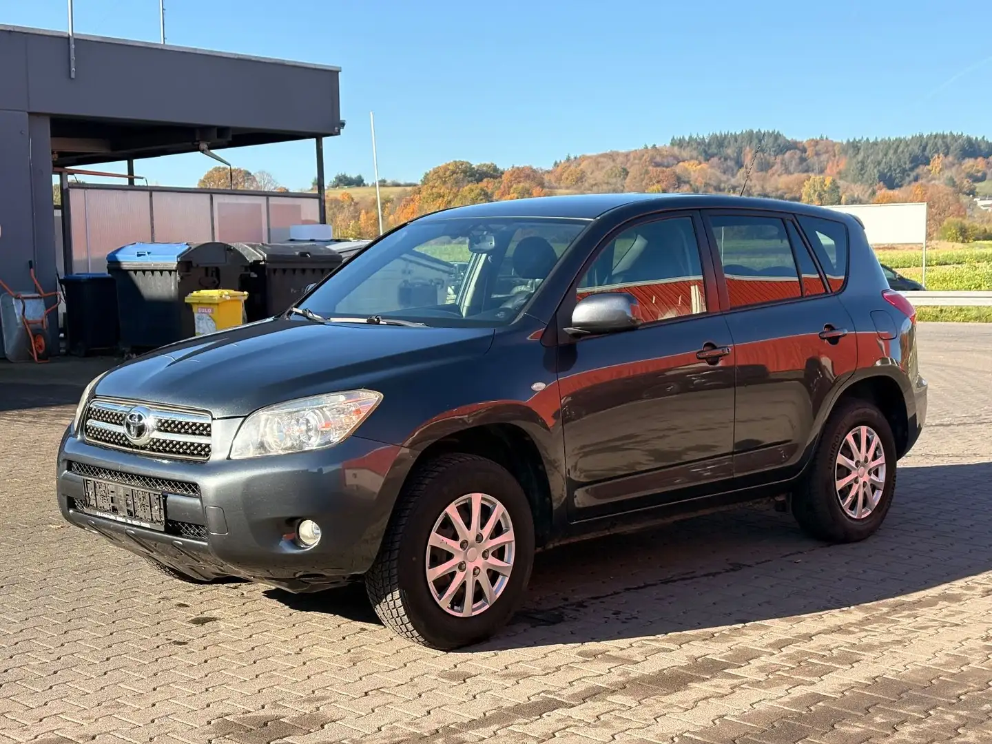 Toyota RAV 4 4 2.0 *TOP GEPFLEGT *4x4 LEDER NAVI AHK Gris - 1