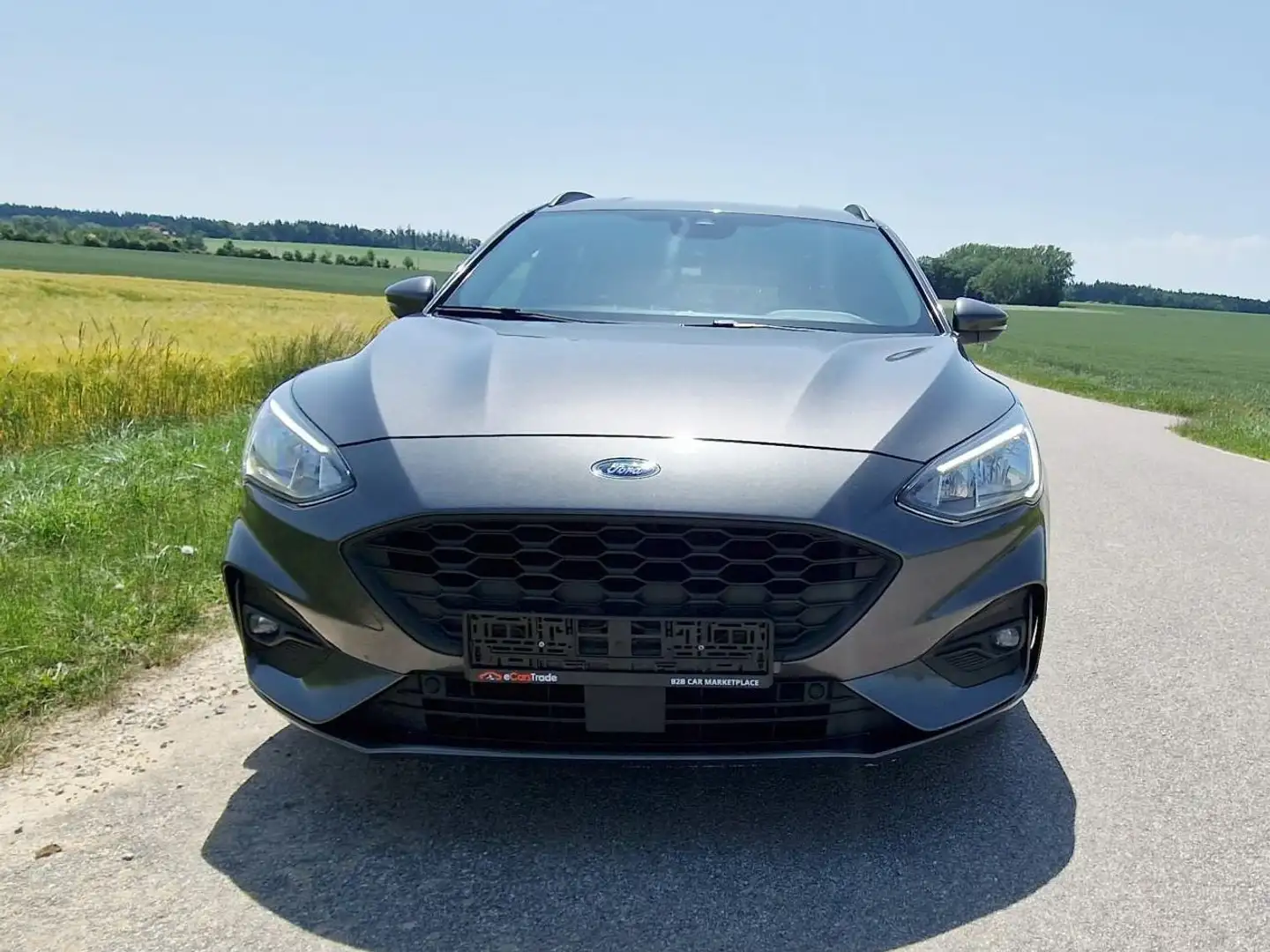 Ford Focus Turnier 1.0 EcoBoost Start-Stopp-System ST-LINE Grau - 1
