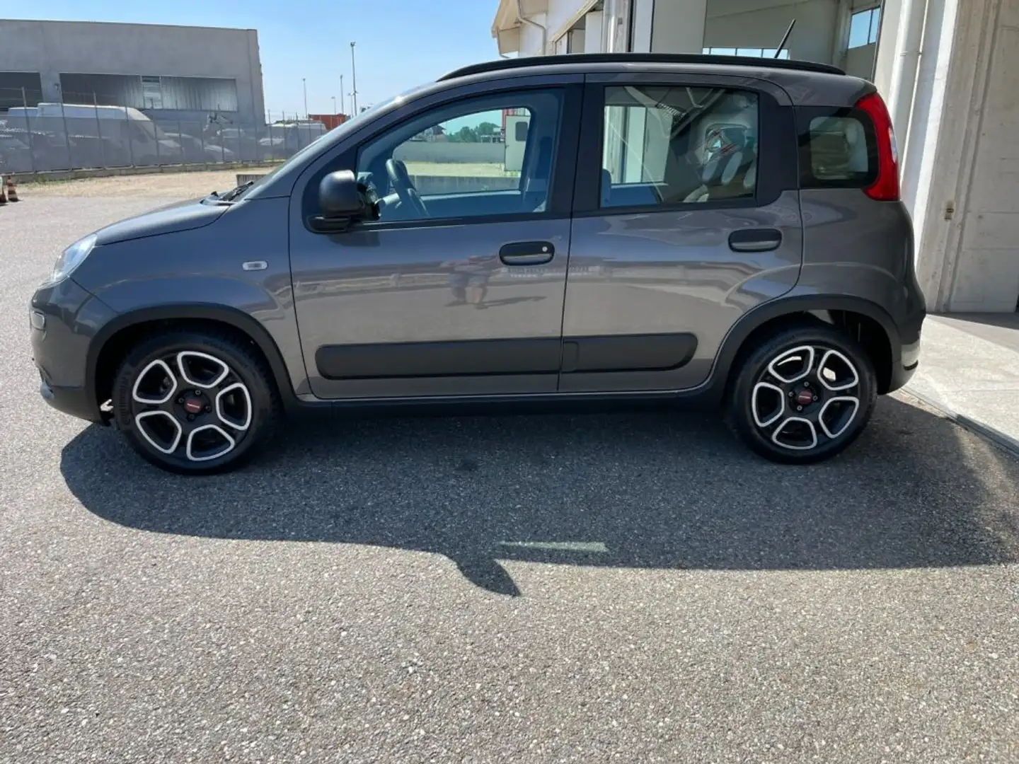 Fiat Panda 1.0 FireFly S&S Hybrid City Life Grigio - 2