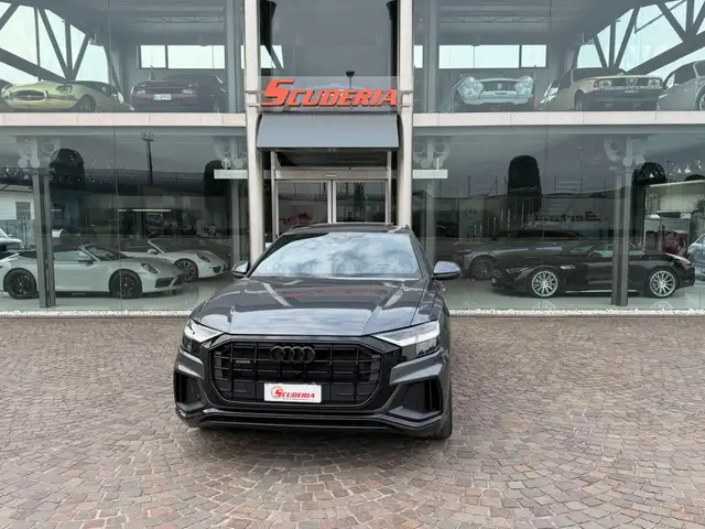 Audi Q8 45 TDI quattro tiptronic S Line