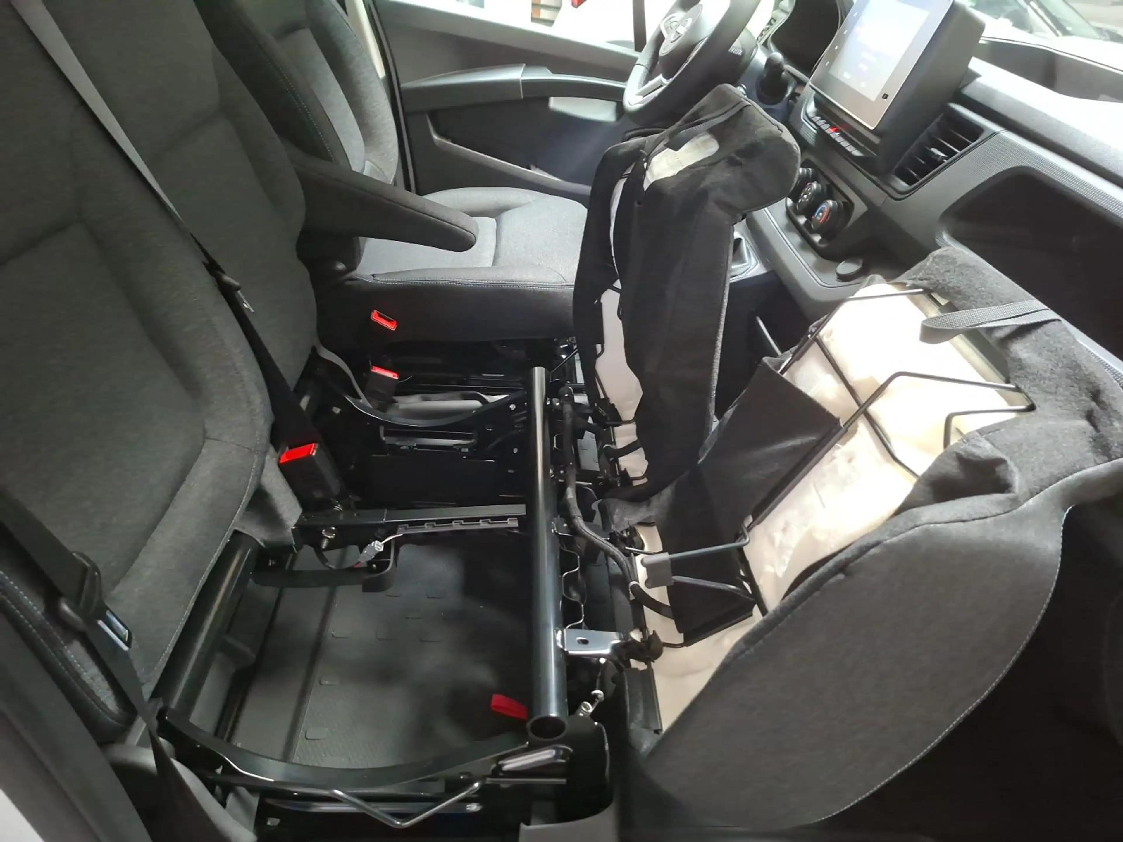 Nissan Primastar Kasten L1H1 2,8t dci130 MT N-Connecta 2ST LRB HV — photo 9