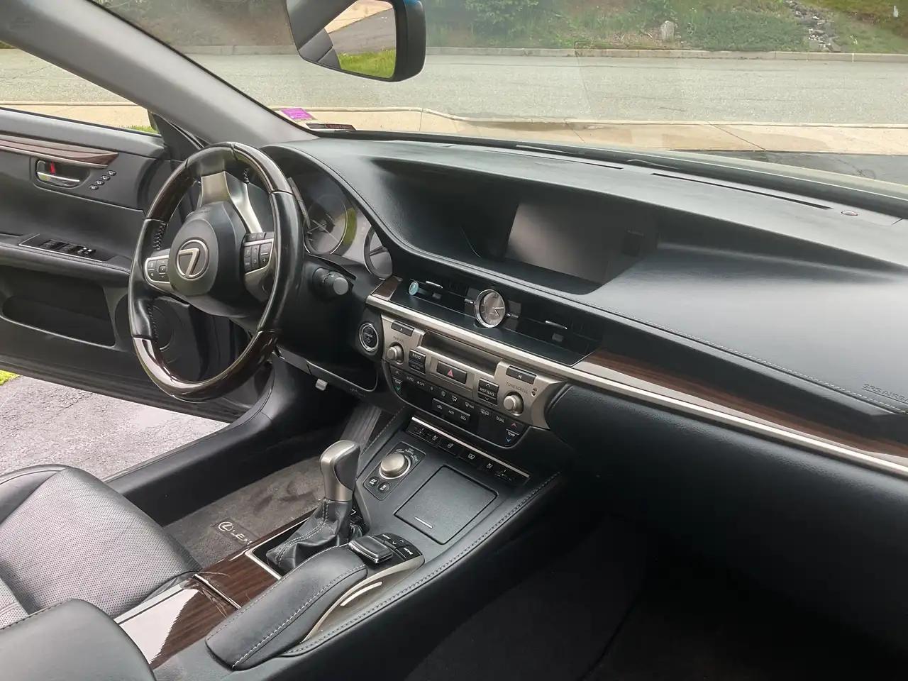 2016 Lexus ES