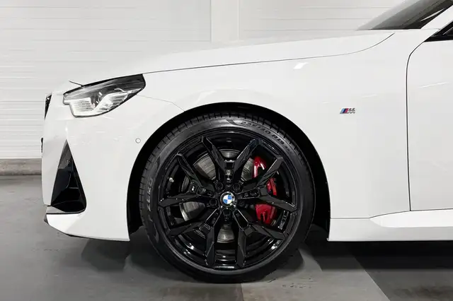 BMW 2 Series view 4