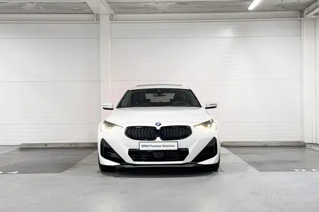 BMW 2 Series view 5