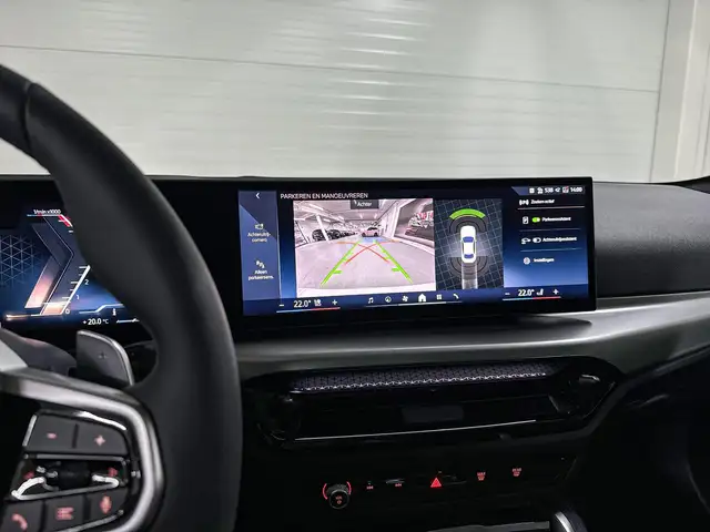 BMW 2 Series view 13