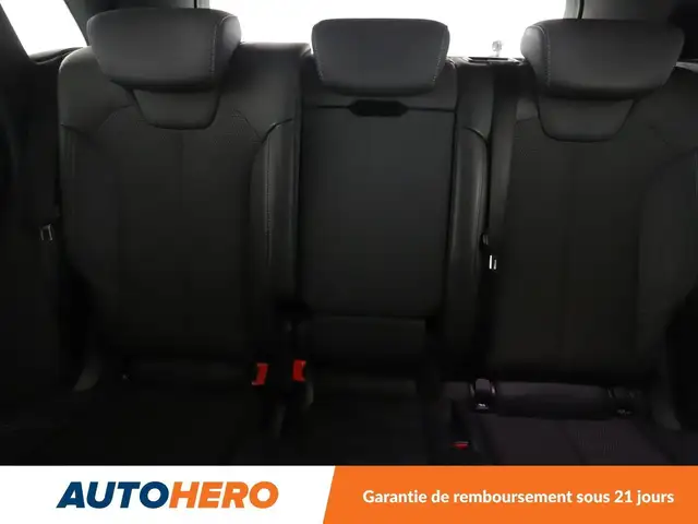 Audi Q5 view 15