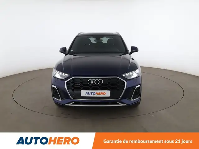 Audi Q5 view 9