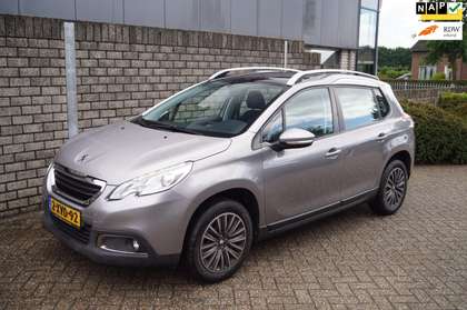 Peugeot 2008 1.2 PureTech Active Autom Panodak Sportst Navi Air