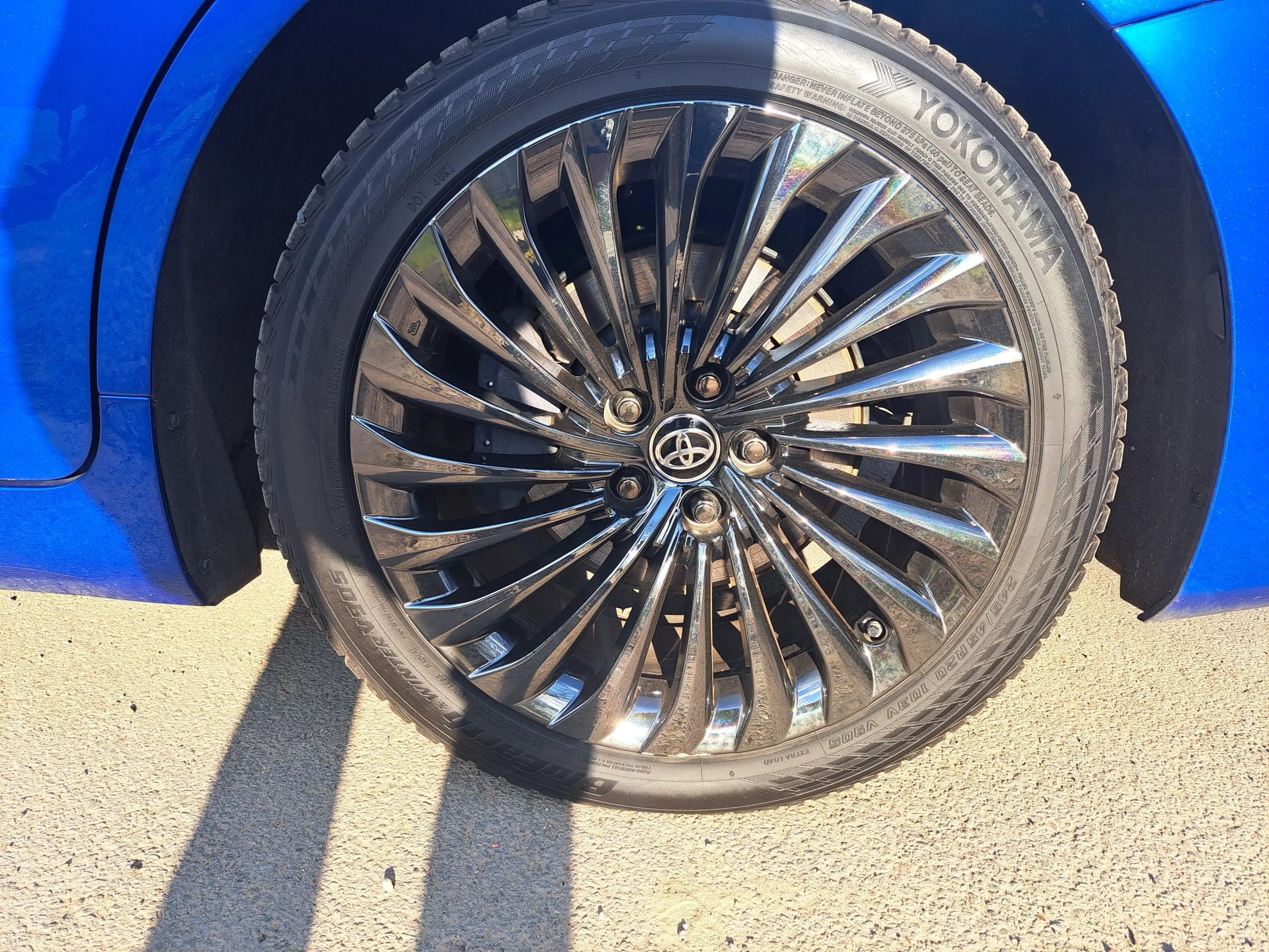 Toyota Mirai Mirai Premium Fuel Cell — photo 9