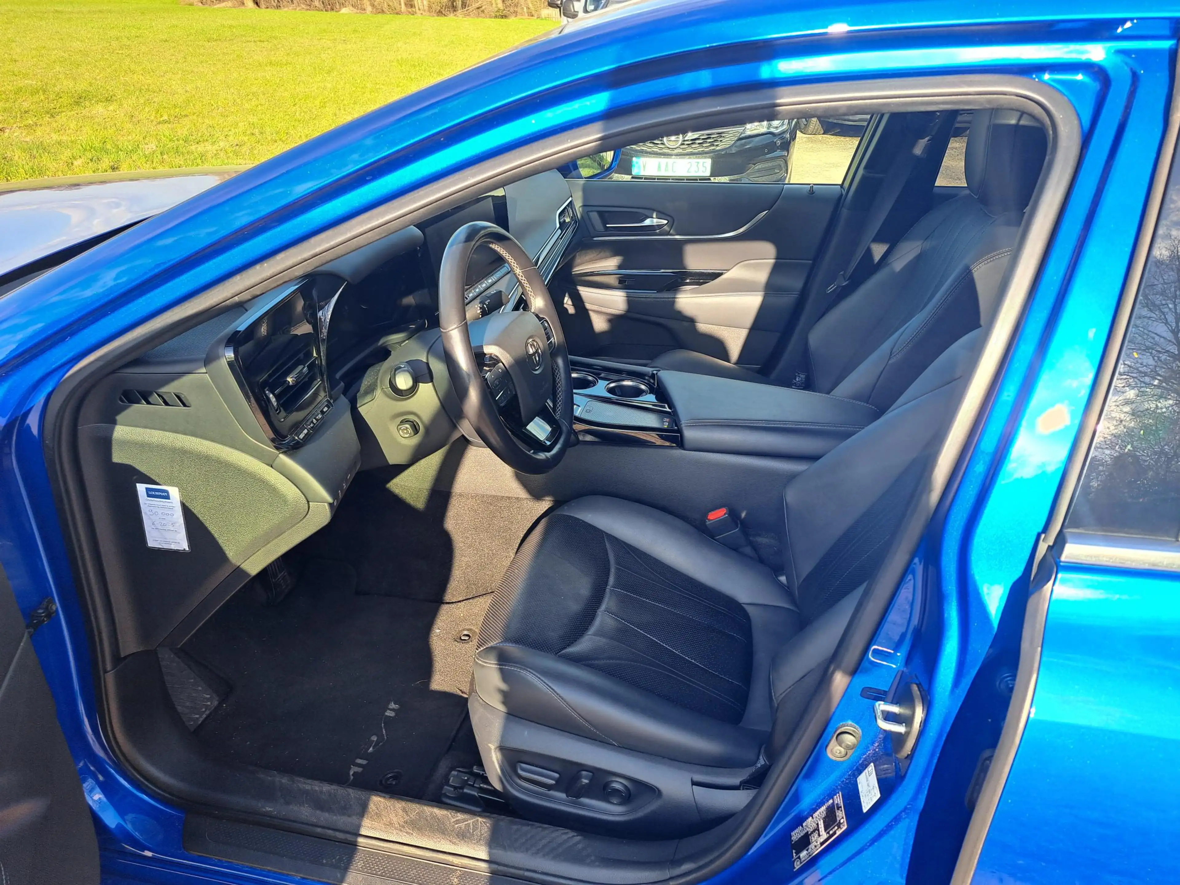 Toyota Mirai Mirai Premium Fuel Cell — photo 13