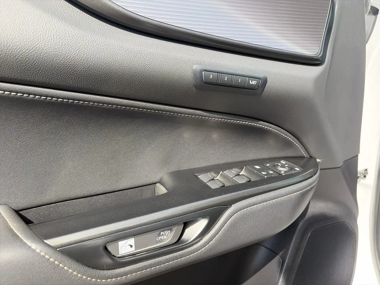 Lexus NX photo Lexus NX