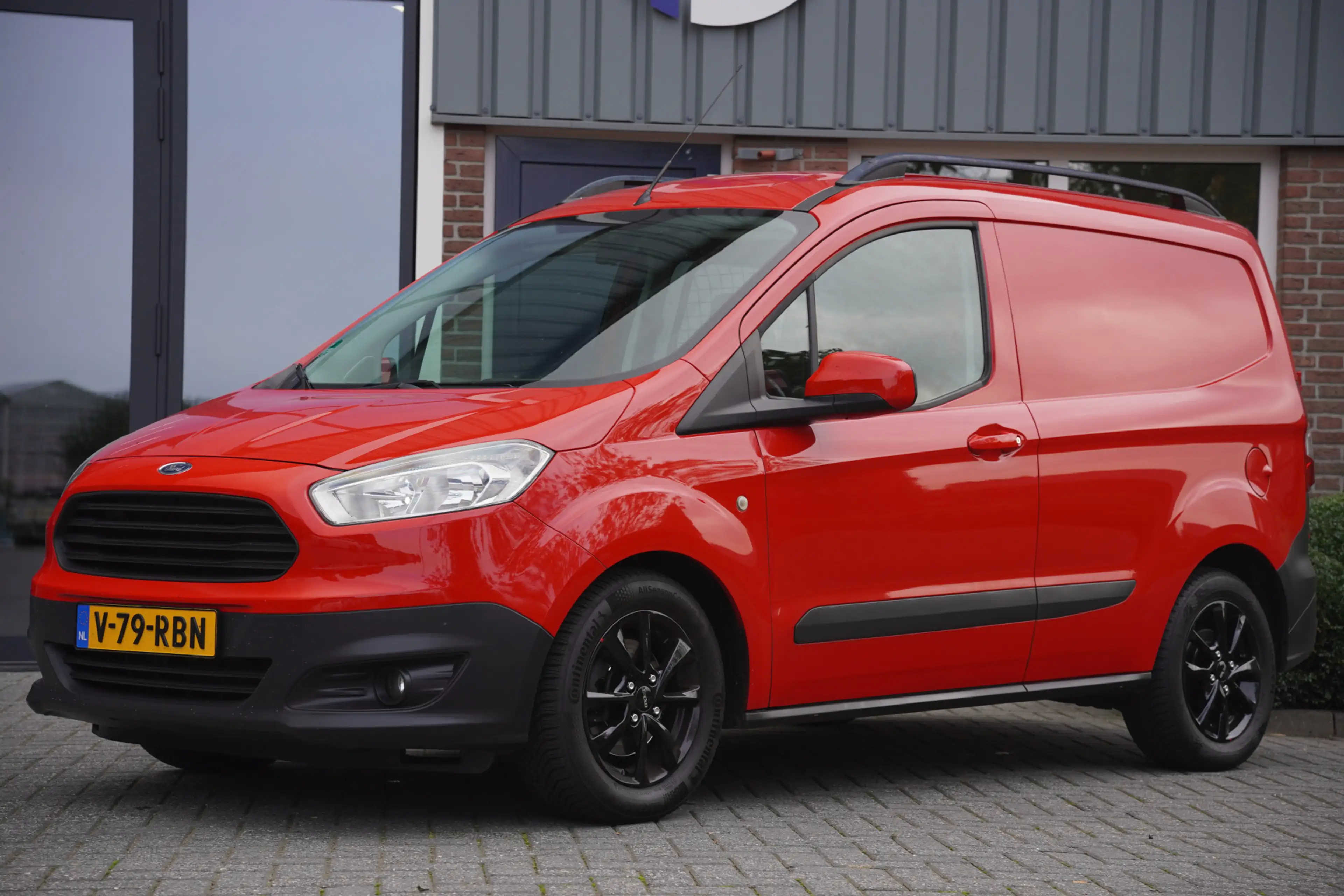 Ford Transit Courier 1.0 Trend, AIRCO, TREKHAAK, BTW-VRIJ / MARGE — photo 2