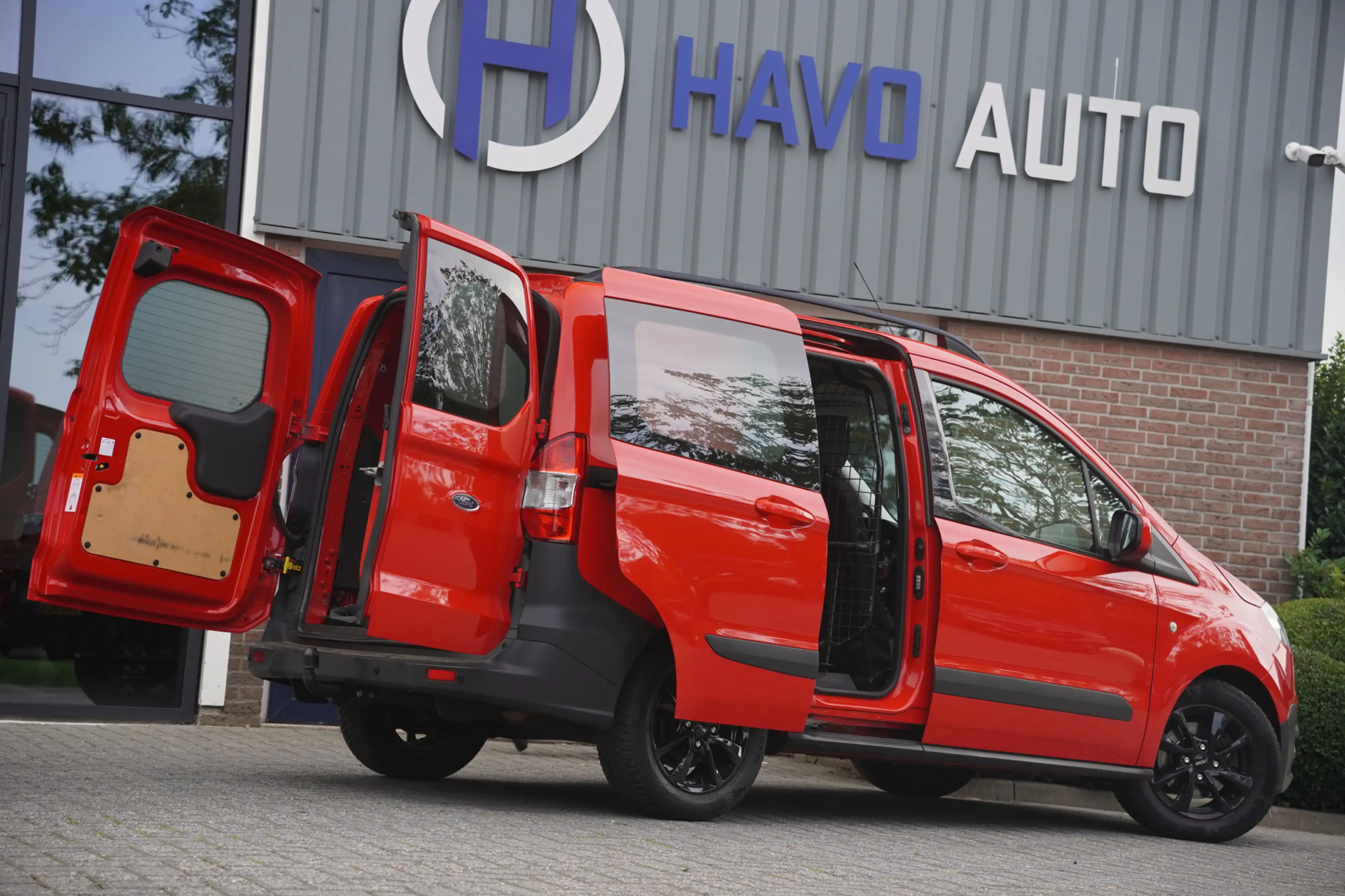 Ford Transit Courier 1.0 Trend, AIRCO, TREKHAAK, BTW-VRIJ / MARGE — photo 14