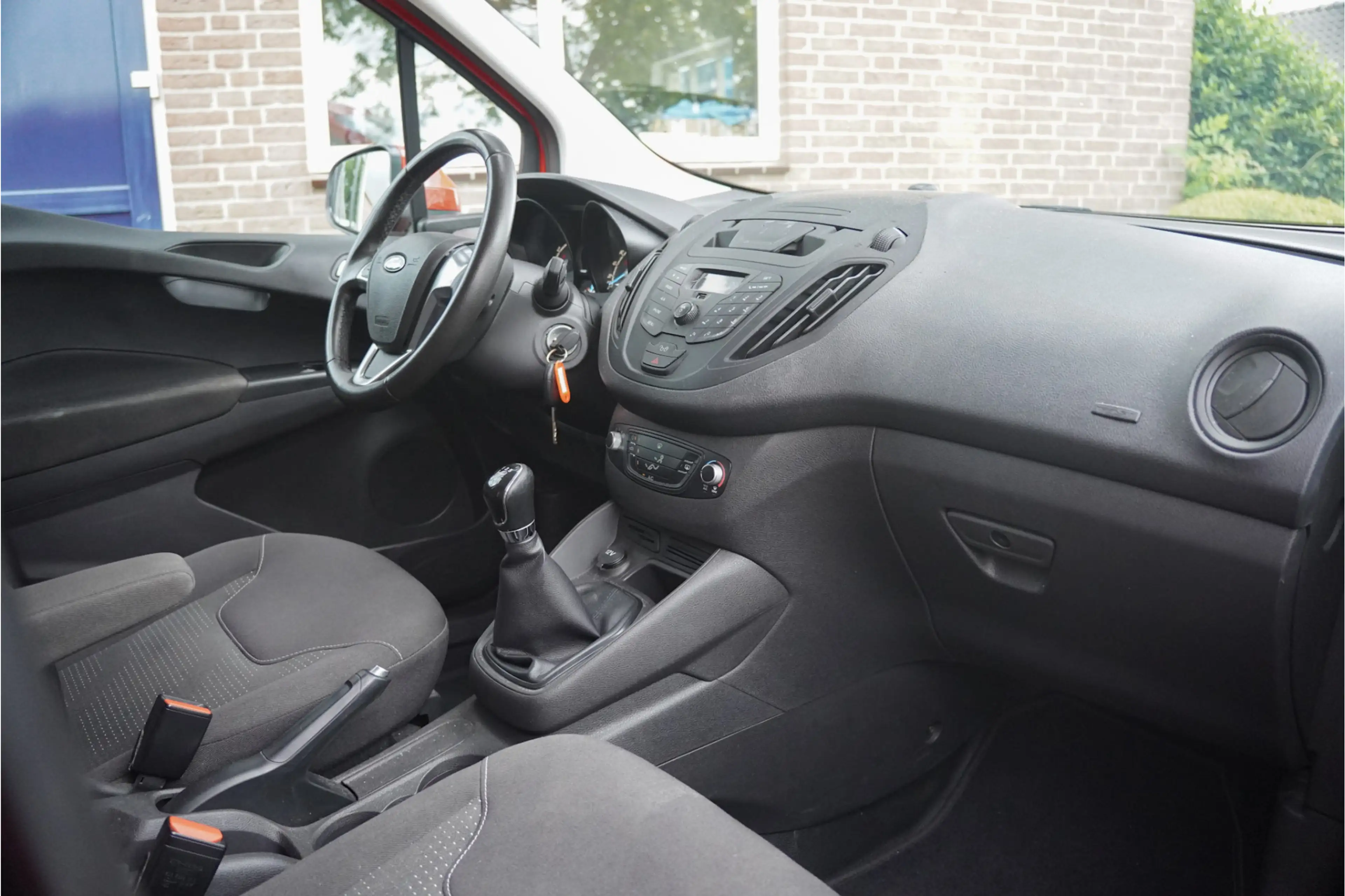 Ford Transit Courier 1.0 Trend, AIRCO, TREKHAAK, BTW-VRIJ / MARGE — photo 6