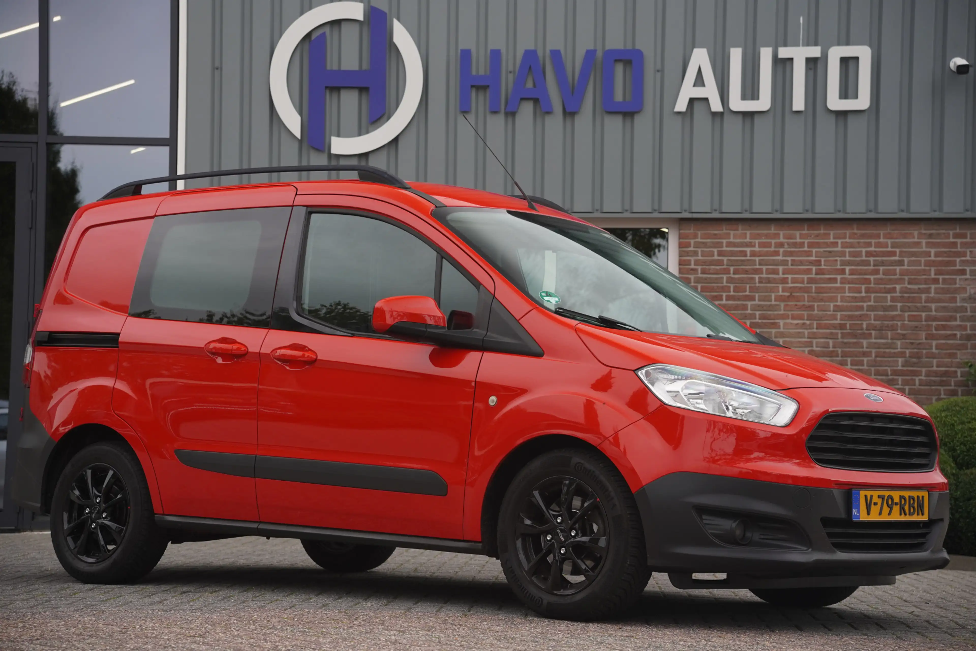 Ford Transit Courier 1.0 Trend, AIRCO, TREKHAAK, BTW-VRIJ / MARGE