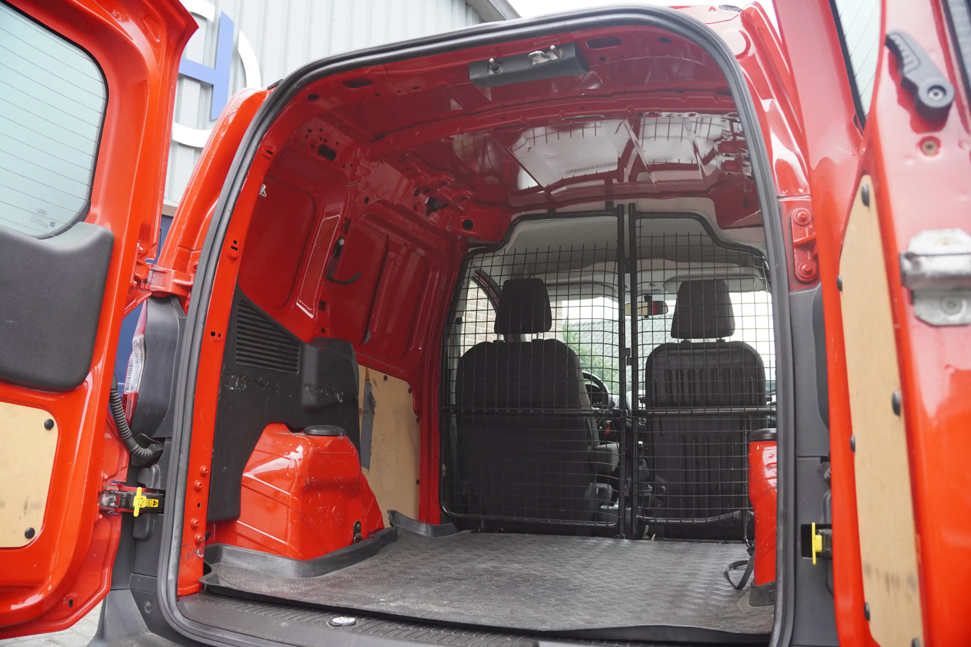 Ford Transit Courier 1.0 Trend, AIRCO, TREKHAAK, BTW-VRIJ / MARGE — photo 13