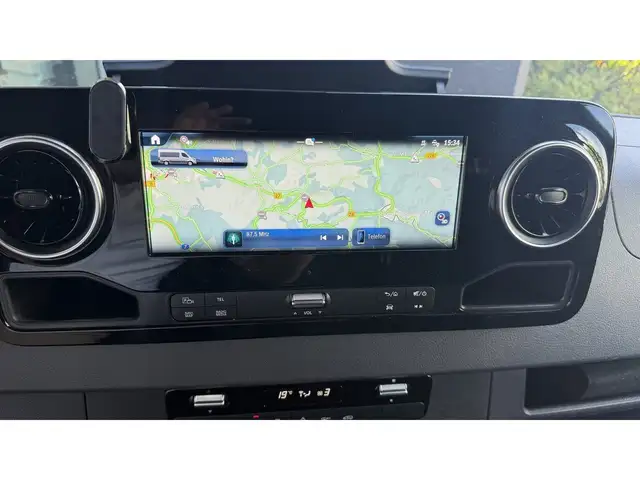 Mercedes-Benz Sprinter view 14