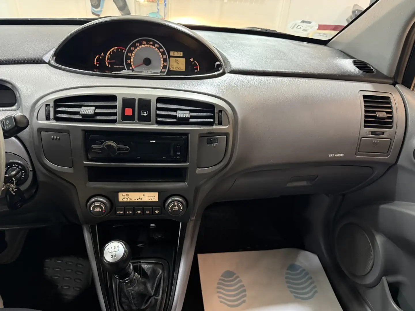 Hyundai Matrix 1.5CRDi VGT GLS 110 Negro - 2