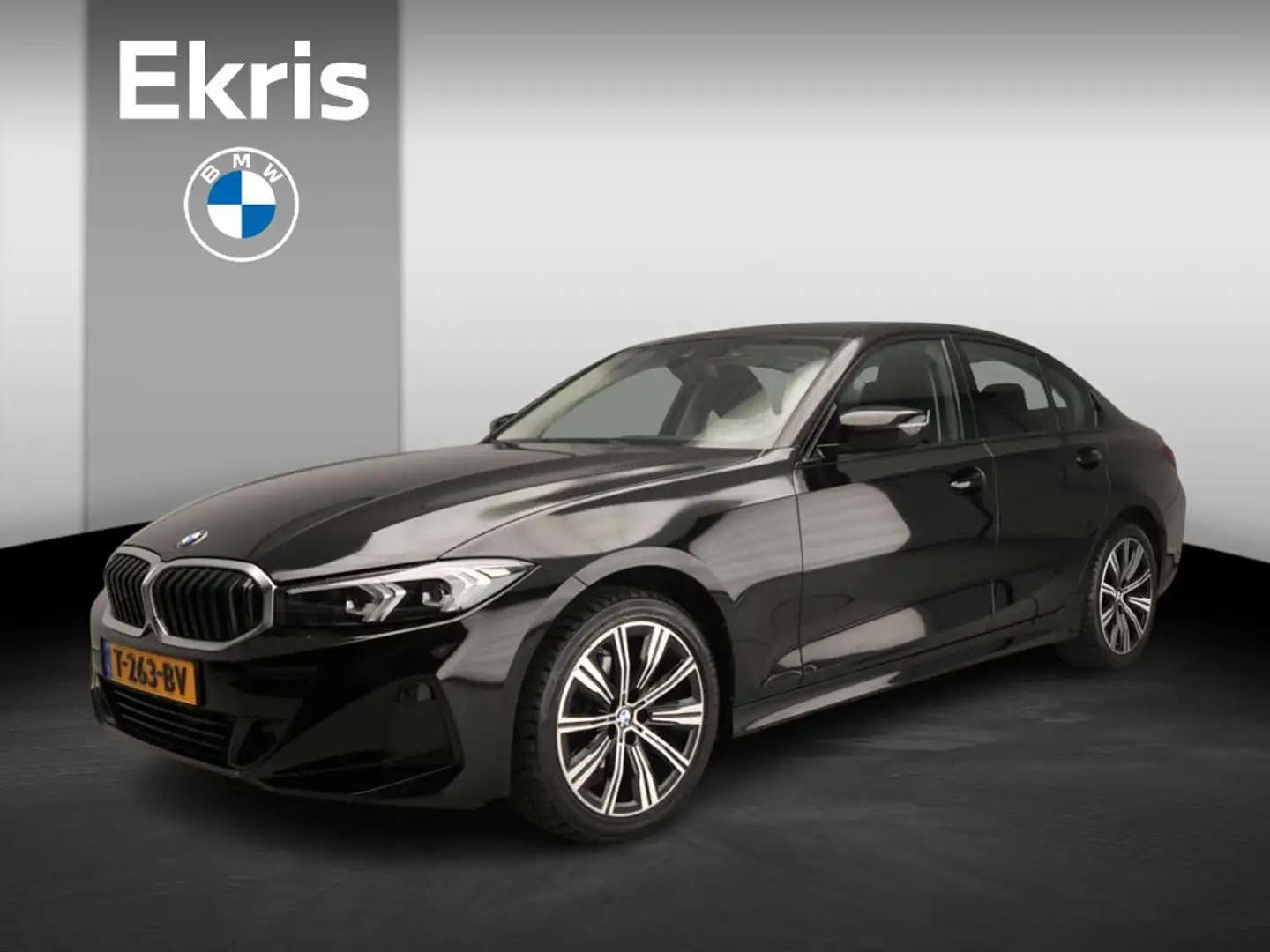 BMW 318 3 Serie Sedan 318i | LED | Navigatie | Clima | PDC Nero - 1