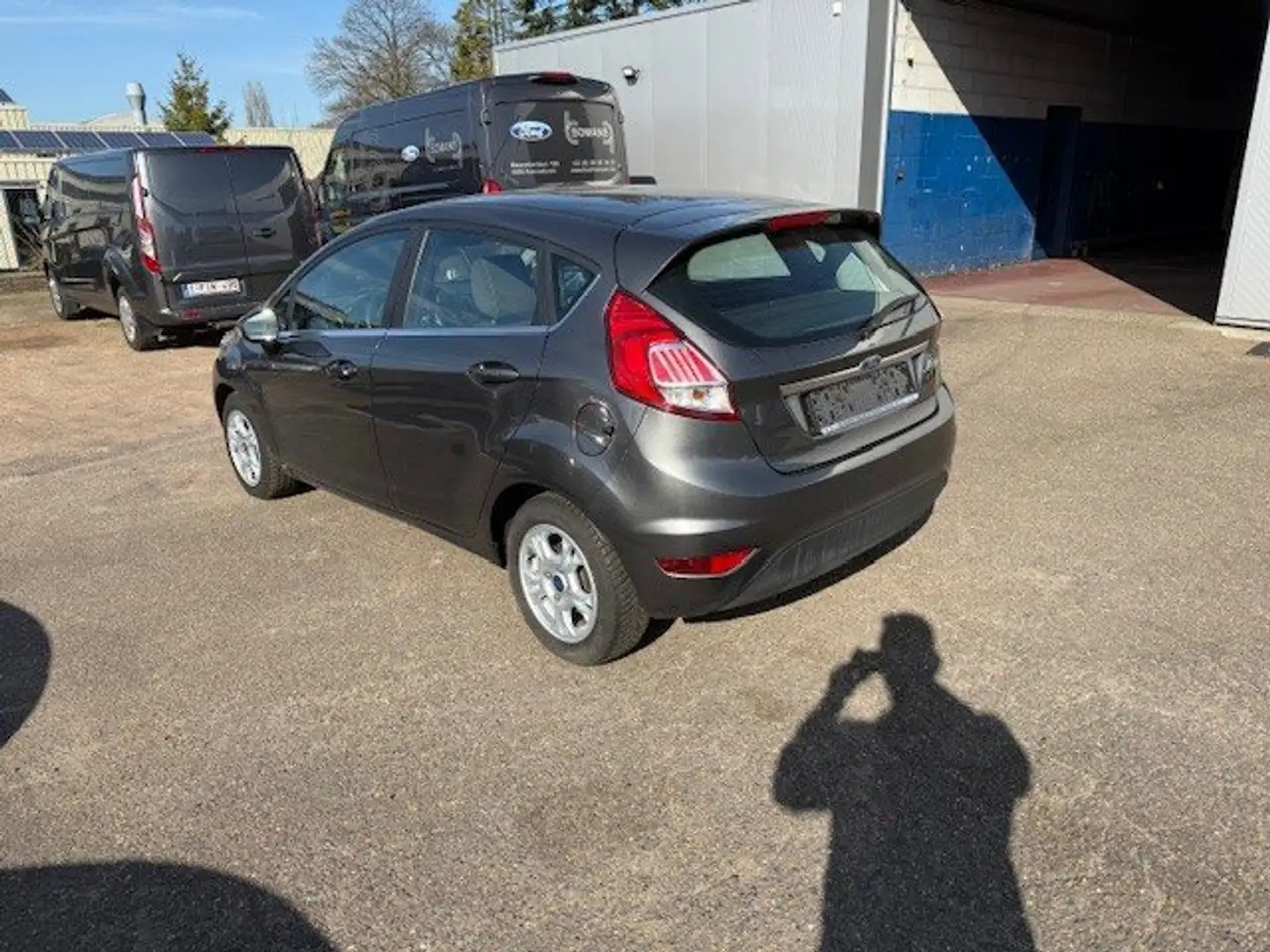 Ford Fiesta Fiesta 1.5 TDCi Titanium Grijs - 1