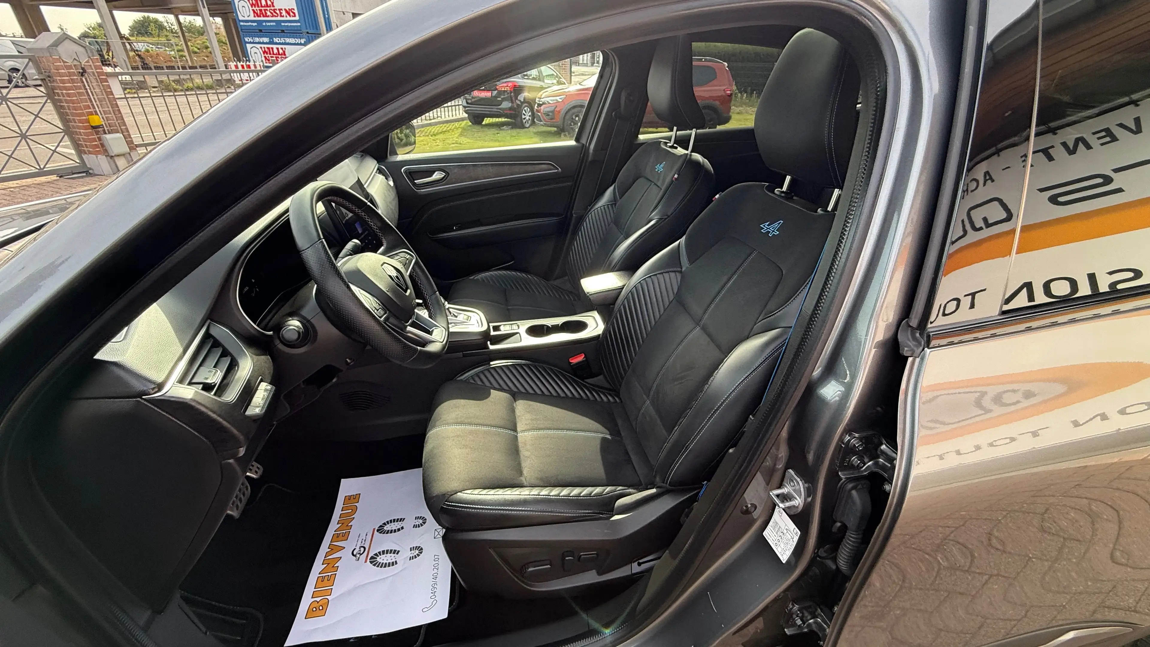 Renault Arkana E-TECH 1.6i E-Tech ESPRIT ALPINE/TOIT PANO./FULL OPTION/GARANTI 1AN — photo 10