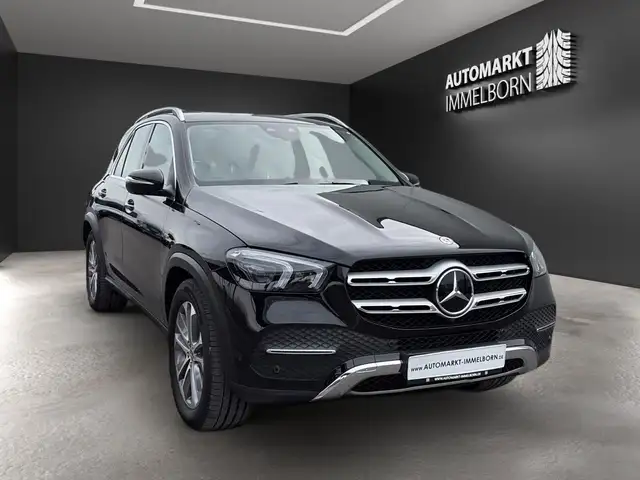 Mercedes-Benz Gle view 2