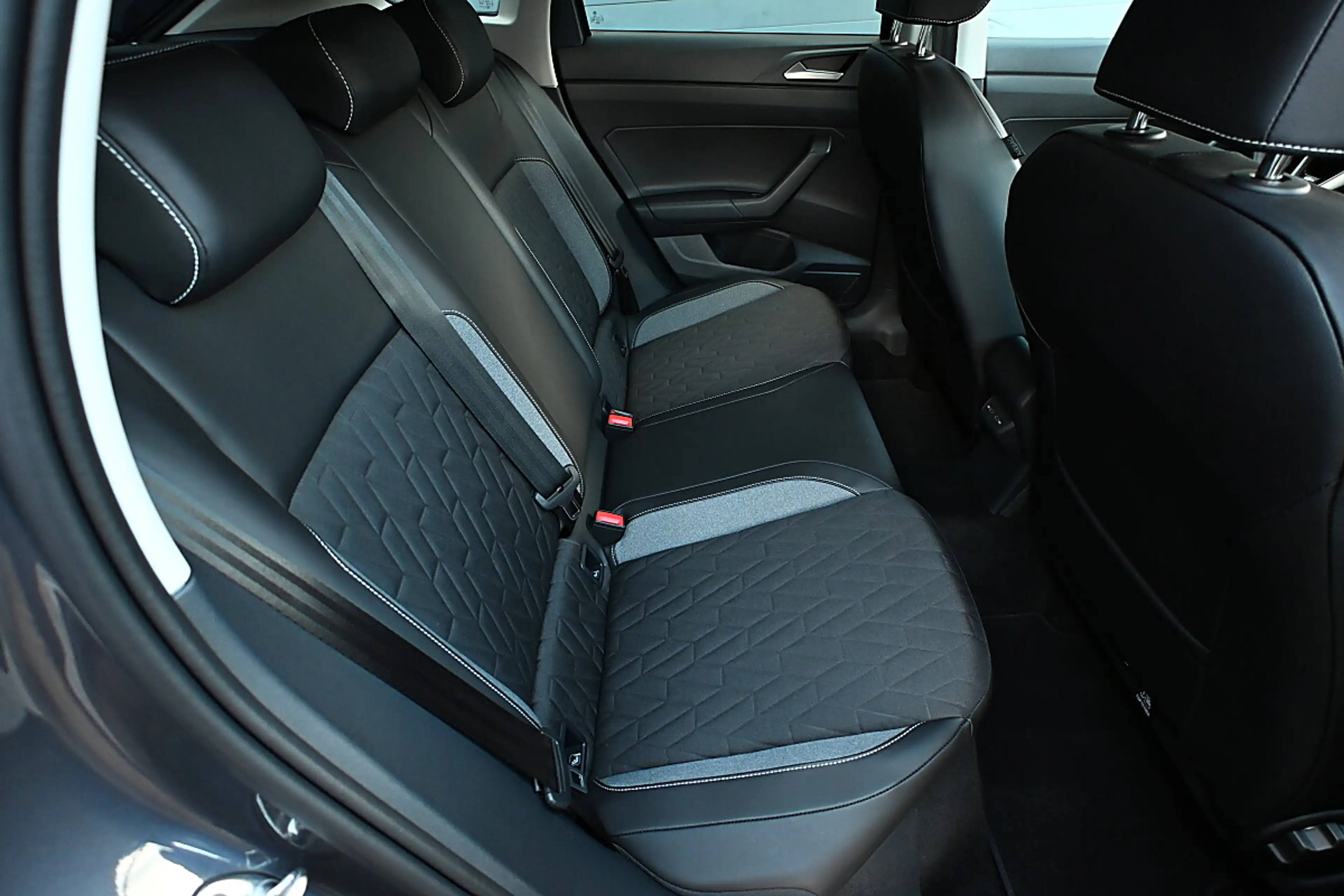 Volkswagen Taigo 1,0 TSI Life NP € 28k ACC, LED, Navi, Fernlicht... — photo 9