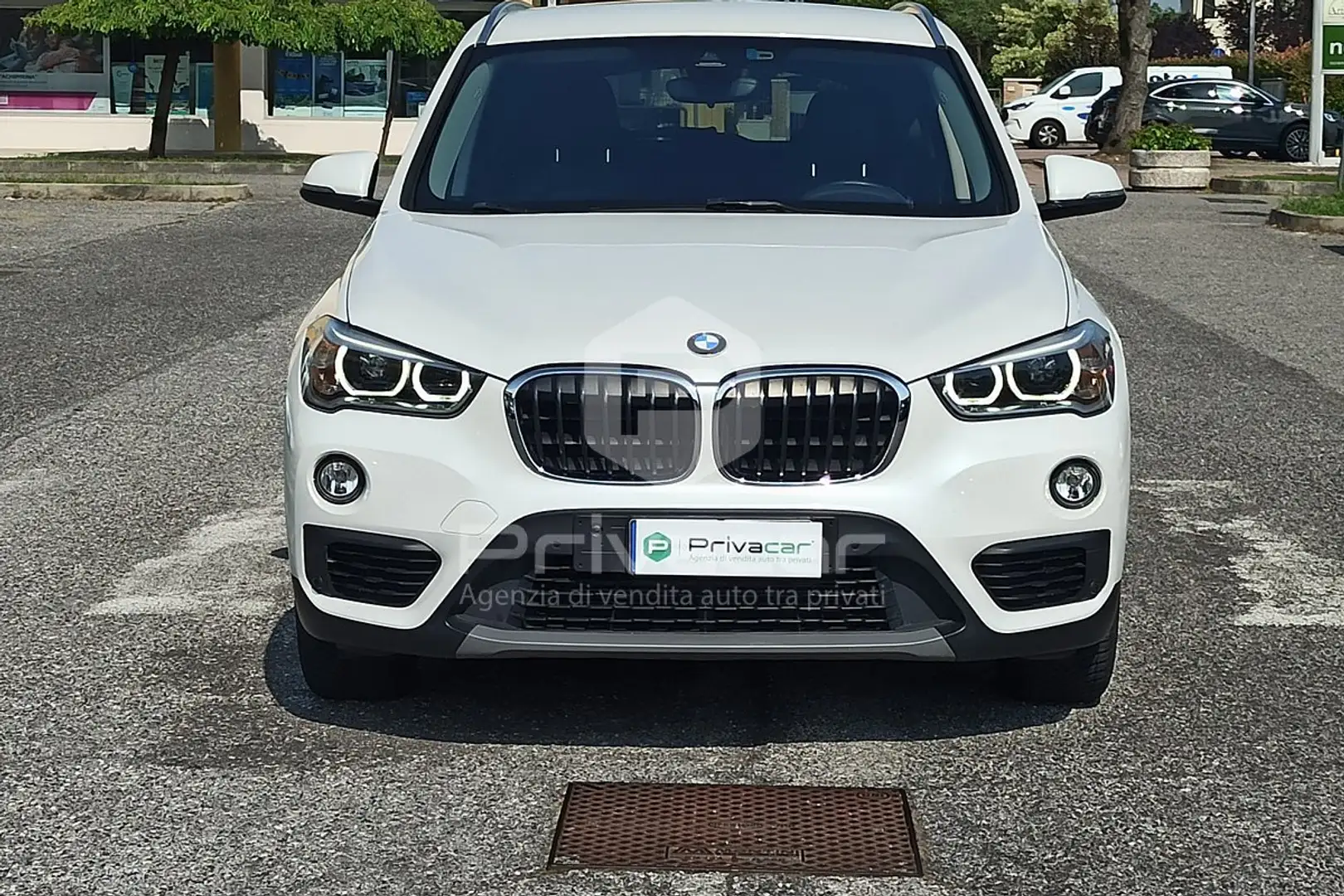 BMW X1 xDrive18d Business EURO 6B Blanc - 2