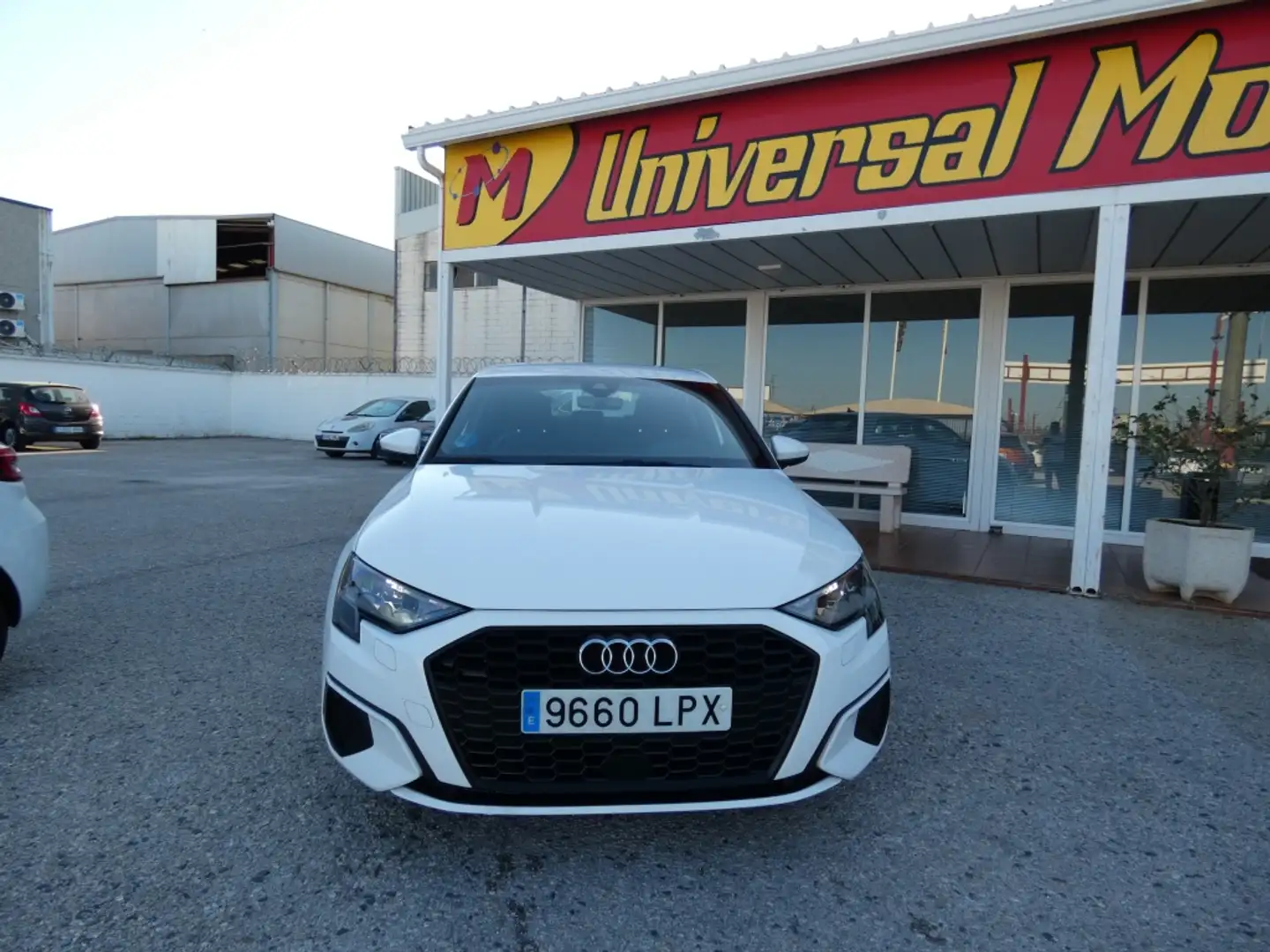 Audi A3 Sportback 30 TFSI Blanc - 2