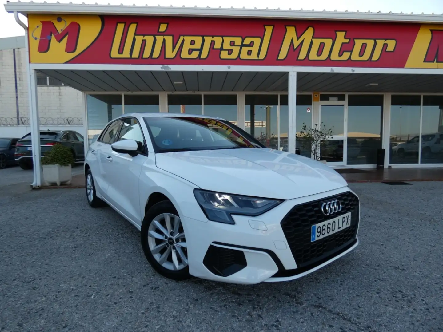 Audi A3 Sportback 30 TFSI Blanc - 1