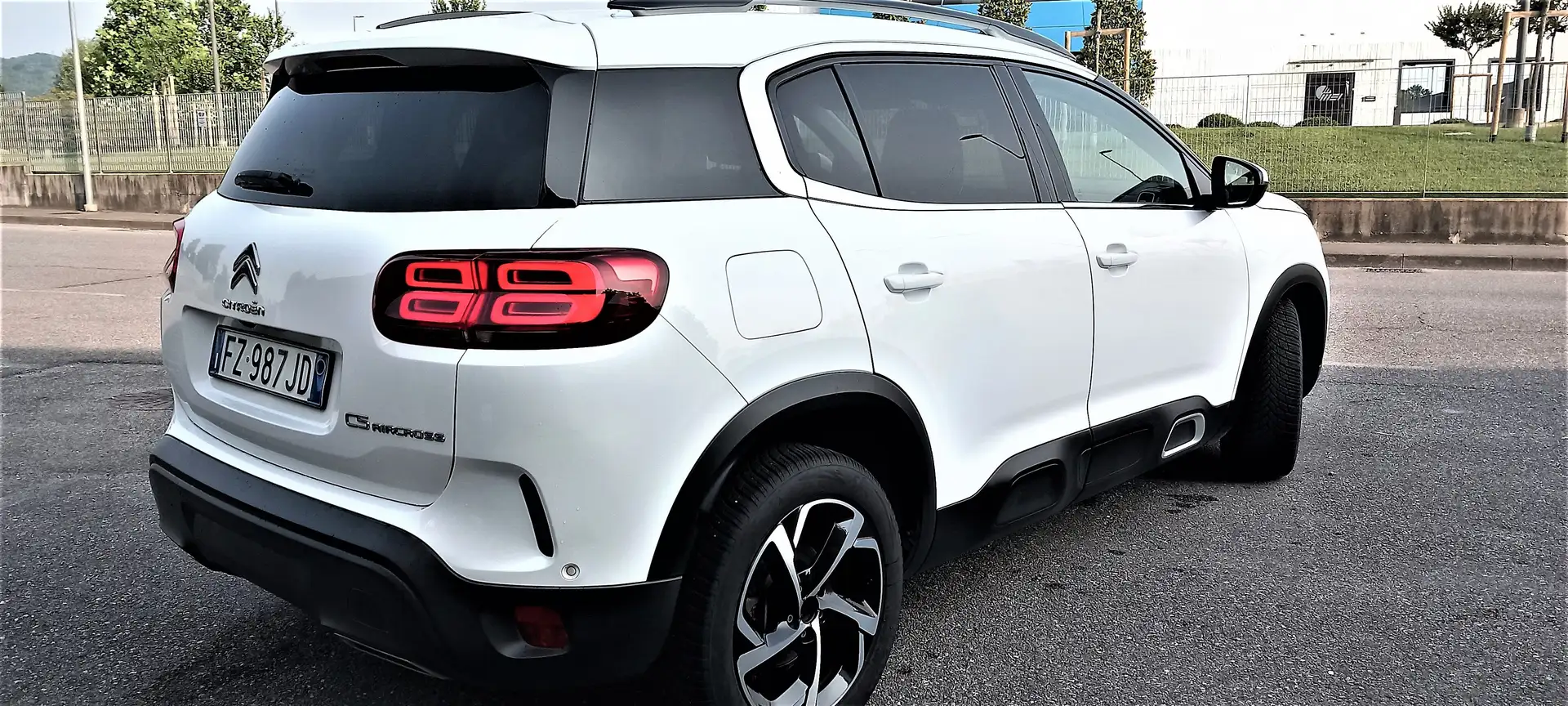 Citroen C5 Aircross 1.5 bluehdi SHINE Blanco - 2